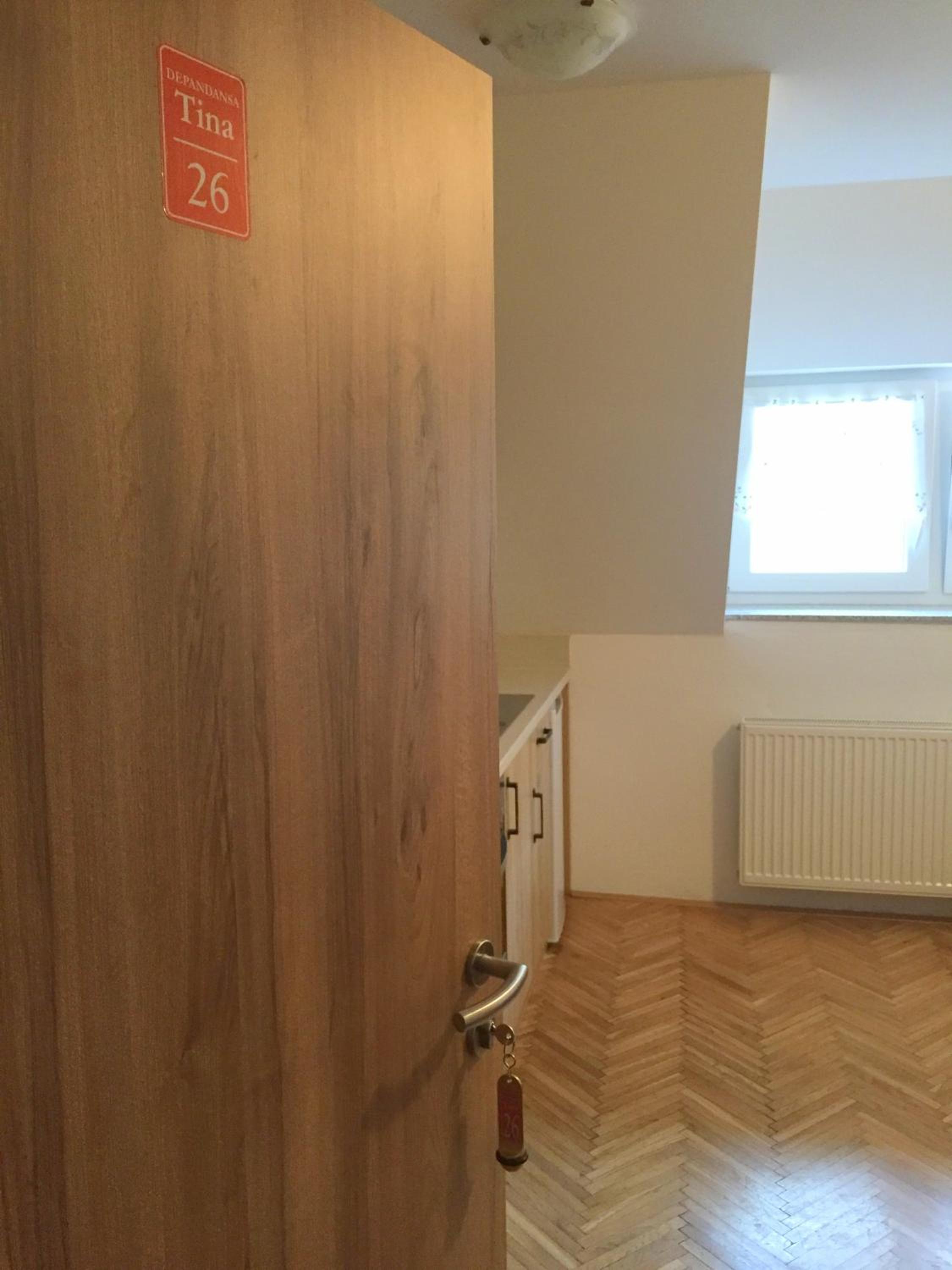 Two-Bedroom Apartment - Photo 7