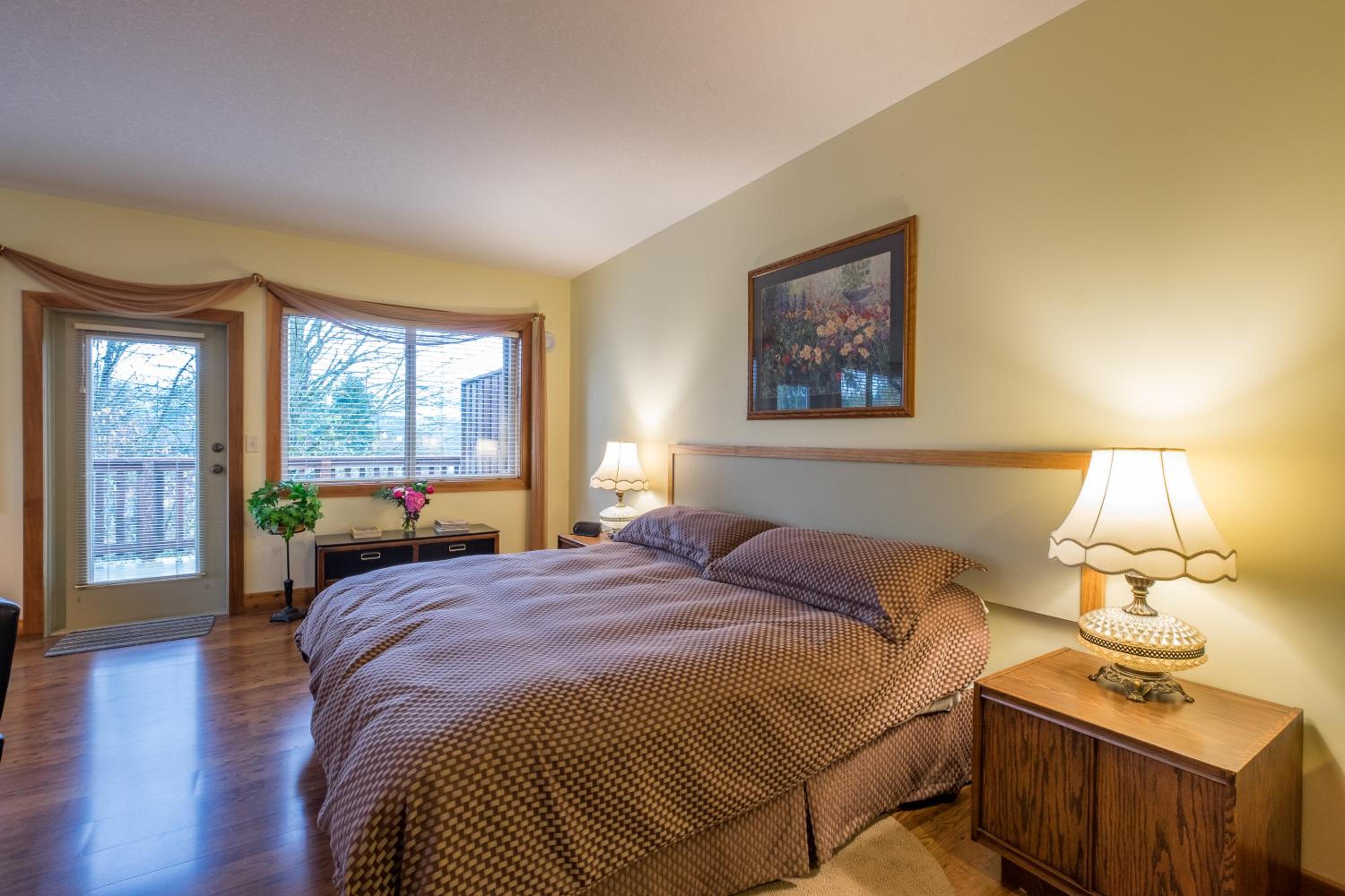 Two-Bedroom Suite with Ocean View - Photo 6