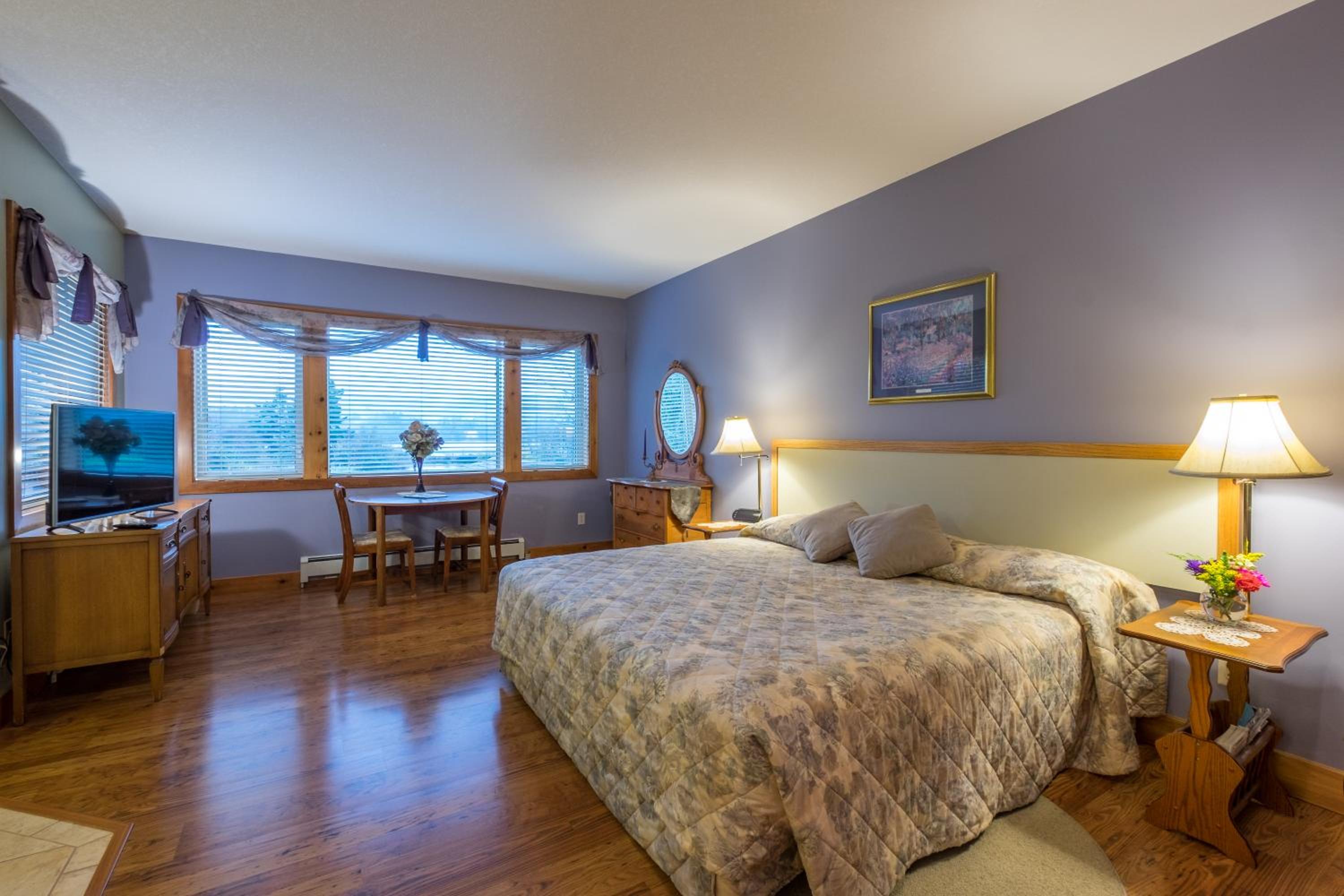 Superior King Room - Photo 1