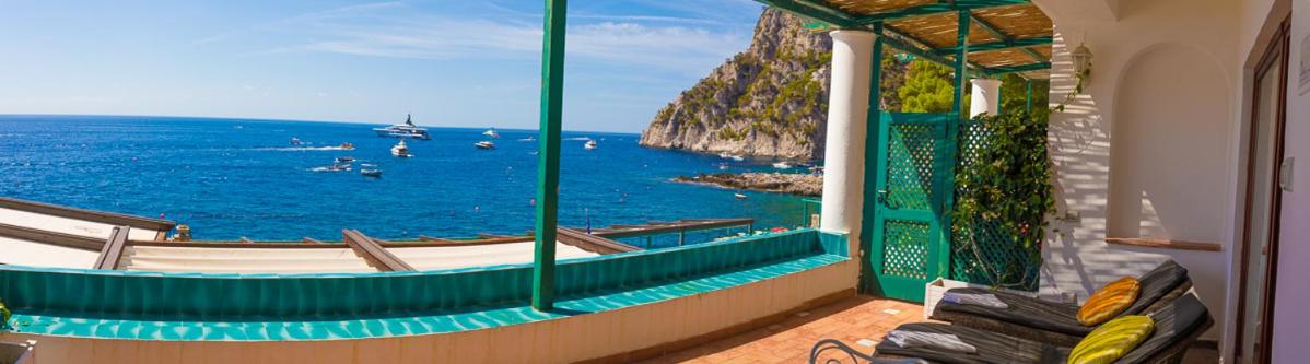 Superior Double Room with Sea View - Photo 17
