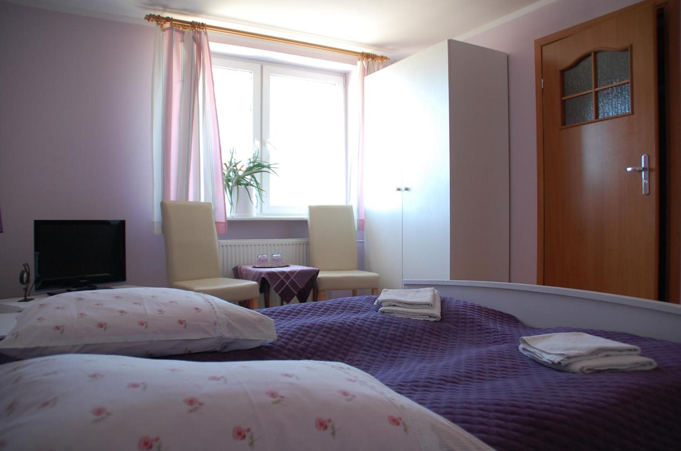 Large Double Room photo 2