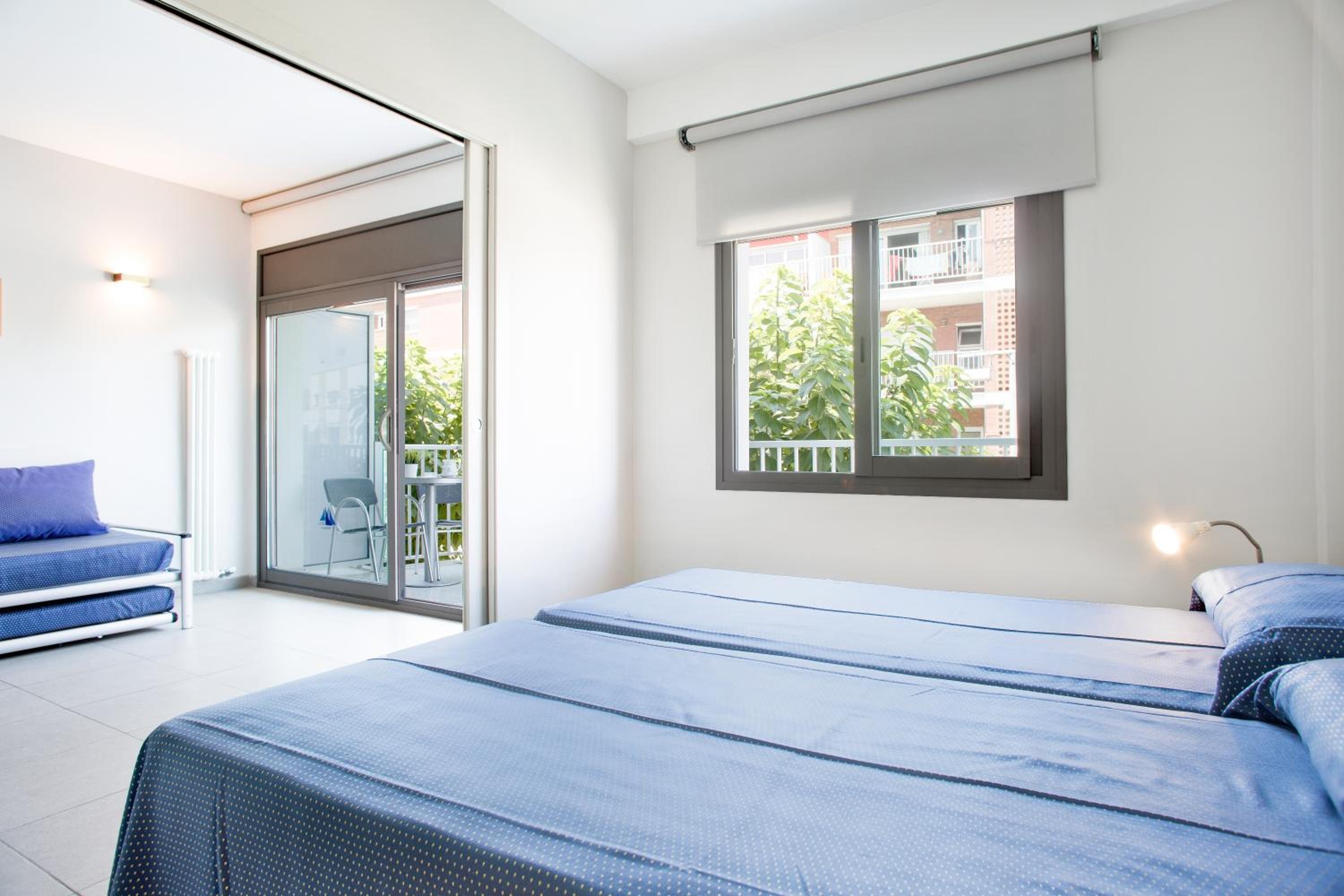 Apartment with Partially Sea View photo 3