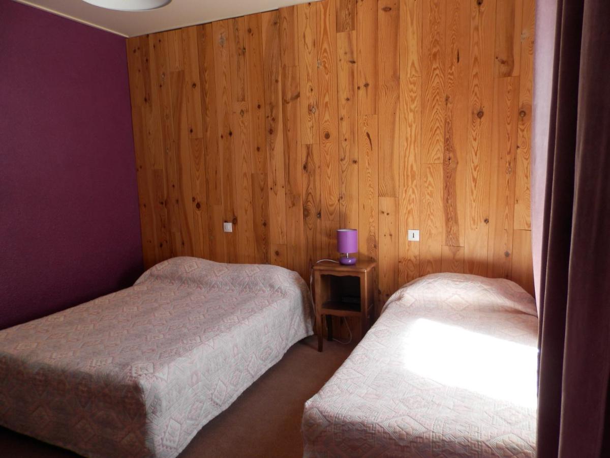 Triple Room with Bath photo 1