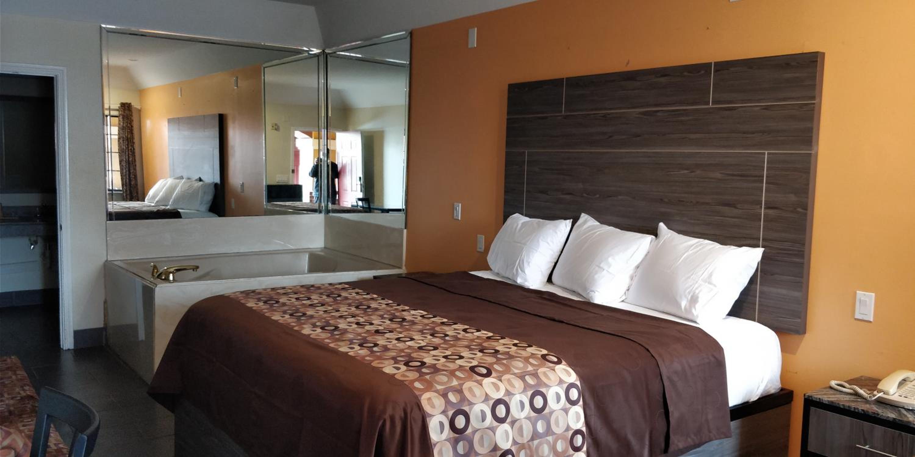 Deluxe King Suite