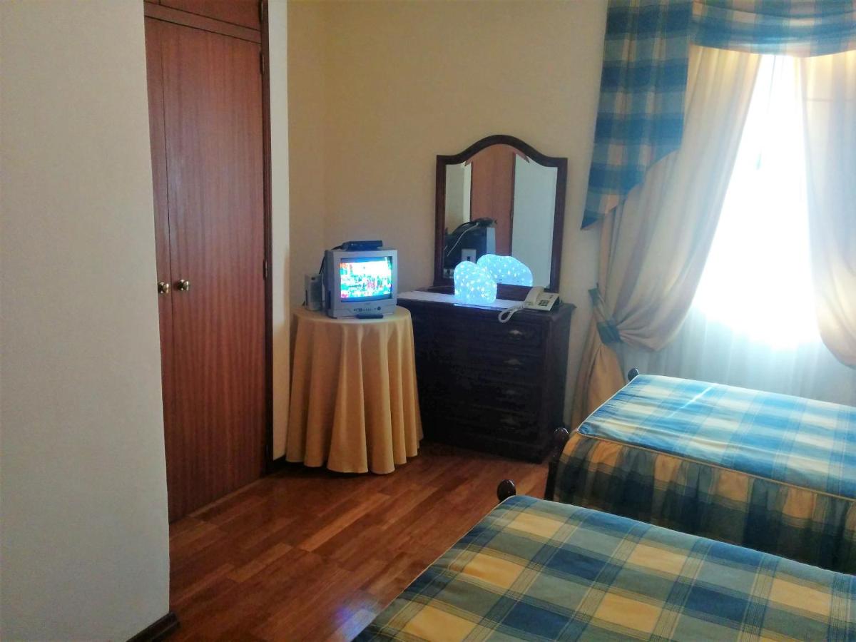 Twin Room photo 2