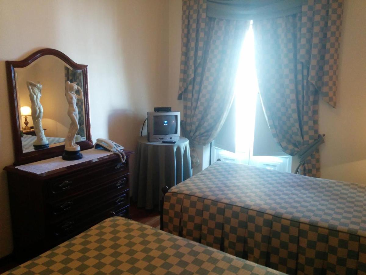 Twin Room photo 2