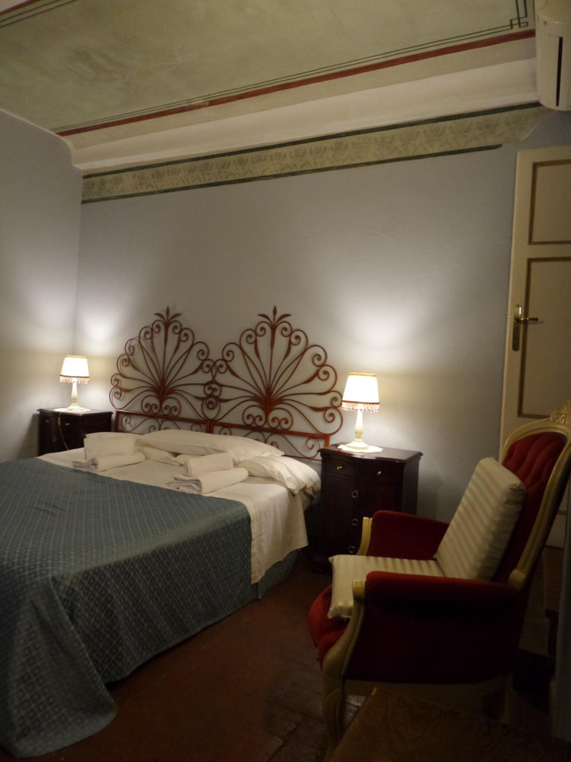 Superior Double Room - Photo 1