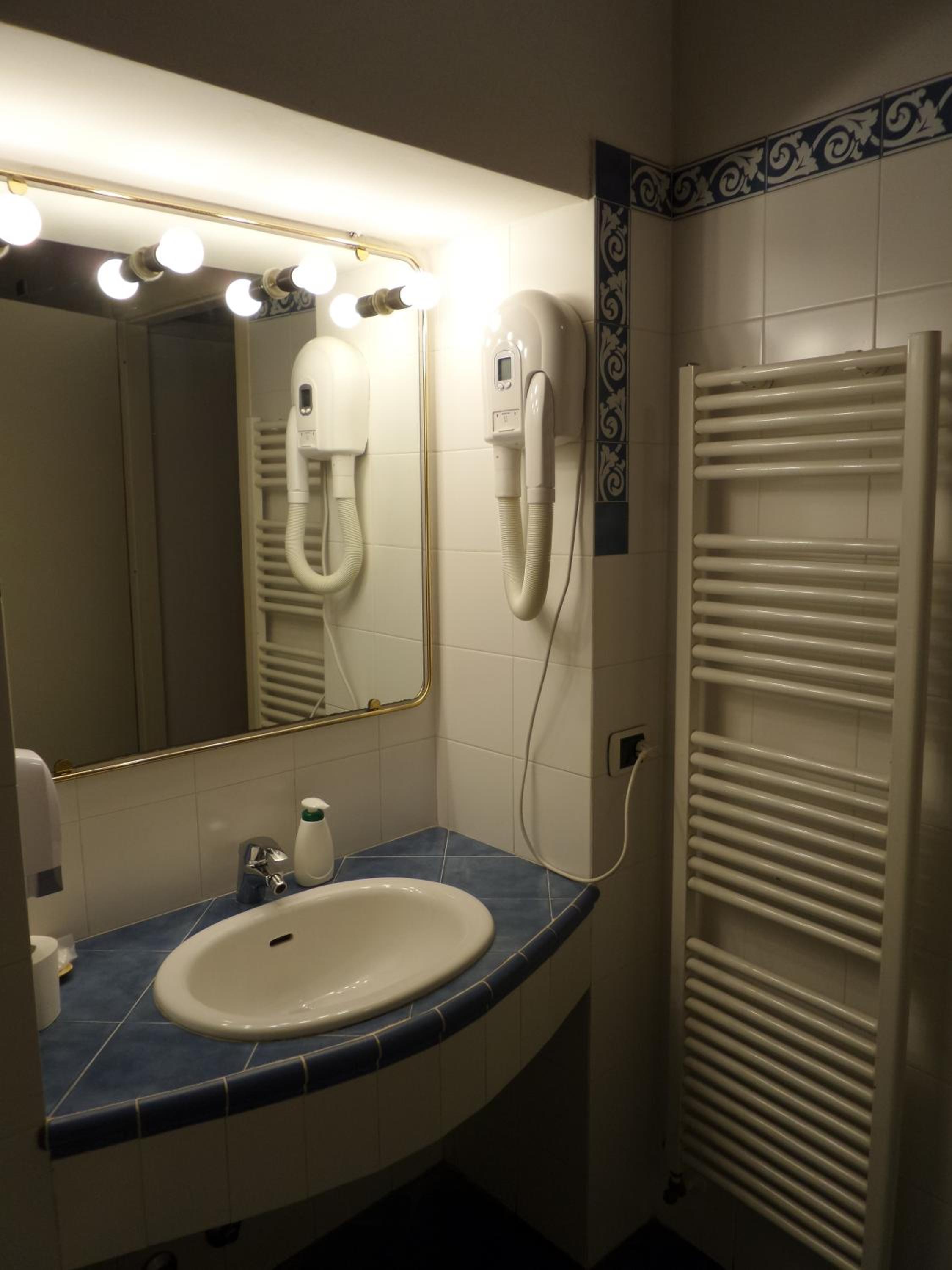 Superior Double Room - Photo 3