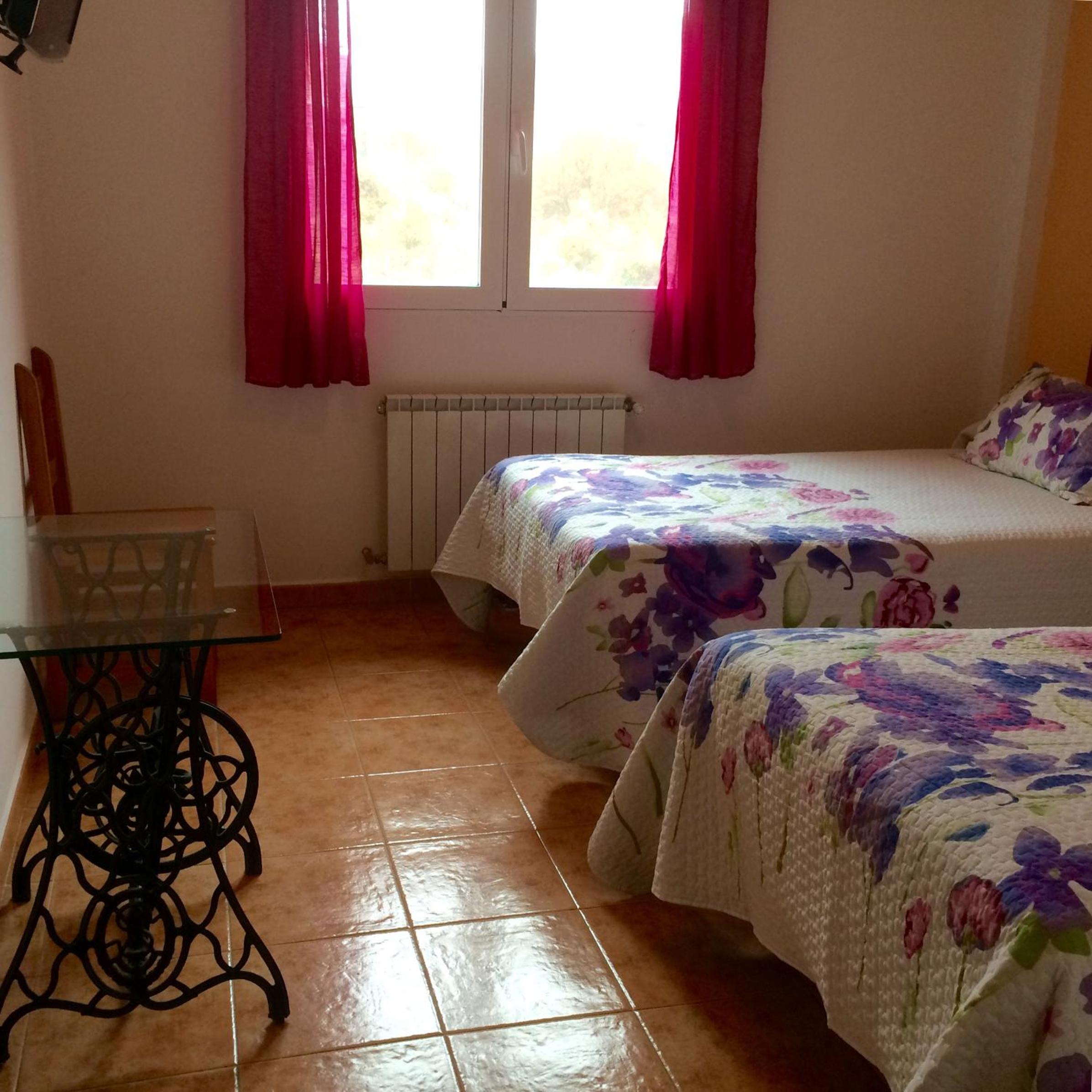 Double or Twin Room - Photo 1