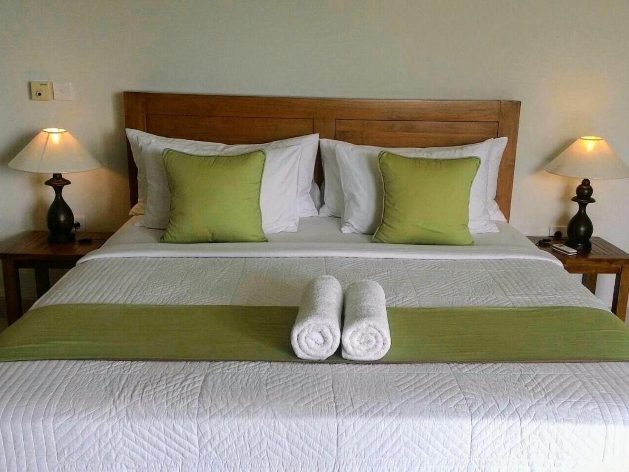 Deluxe Double Room - Photo 13