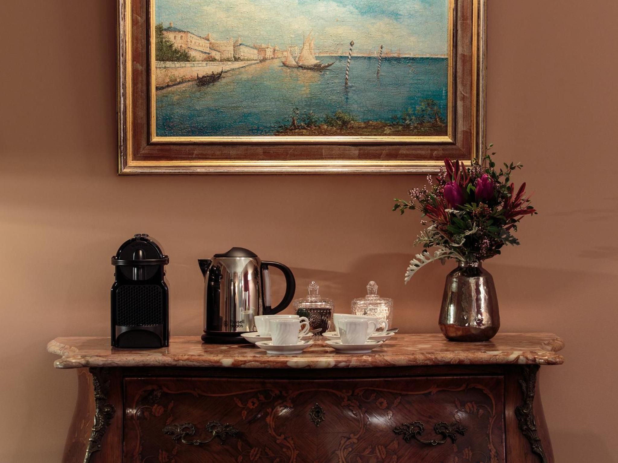 Deluxe Suite photo 2