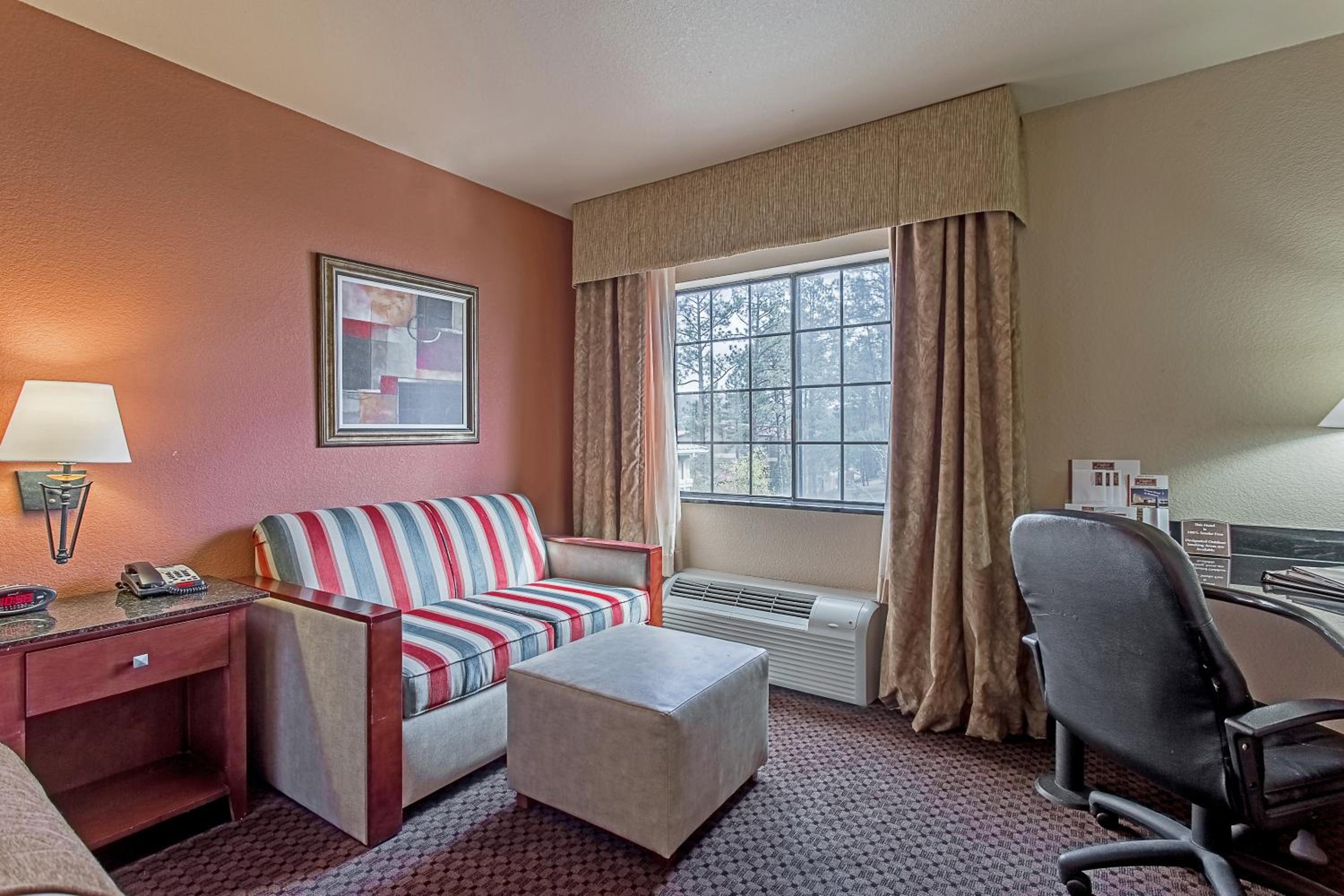 King Suite - Photo 2