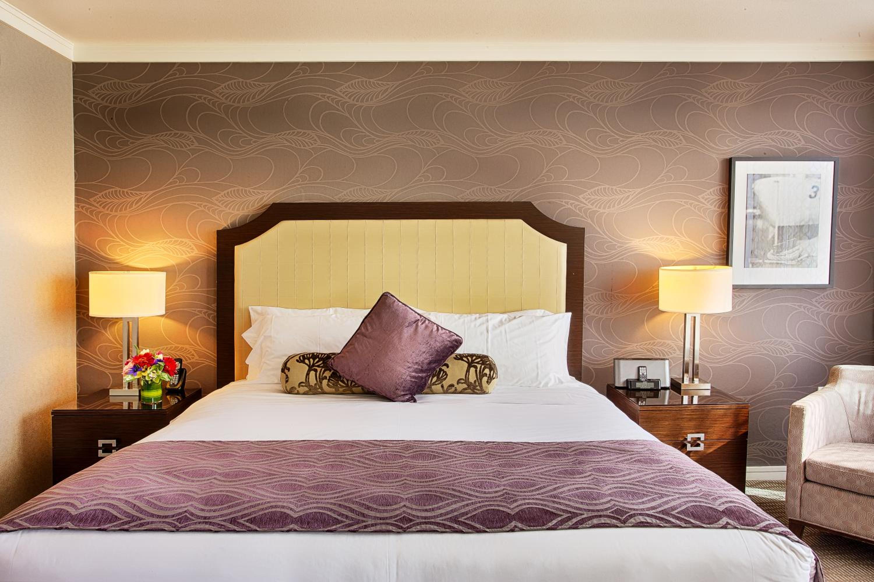 Superior King Room with Harbor View - Photo 1