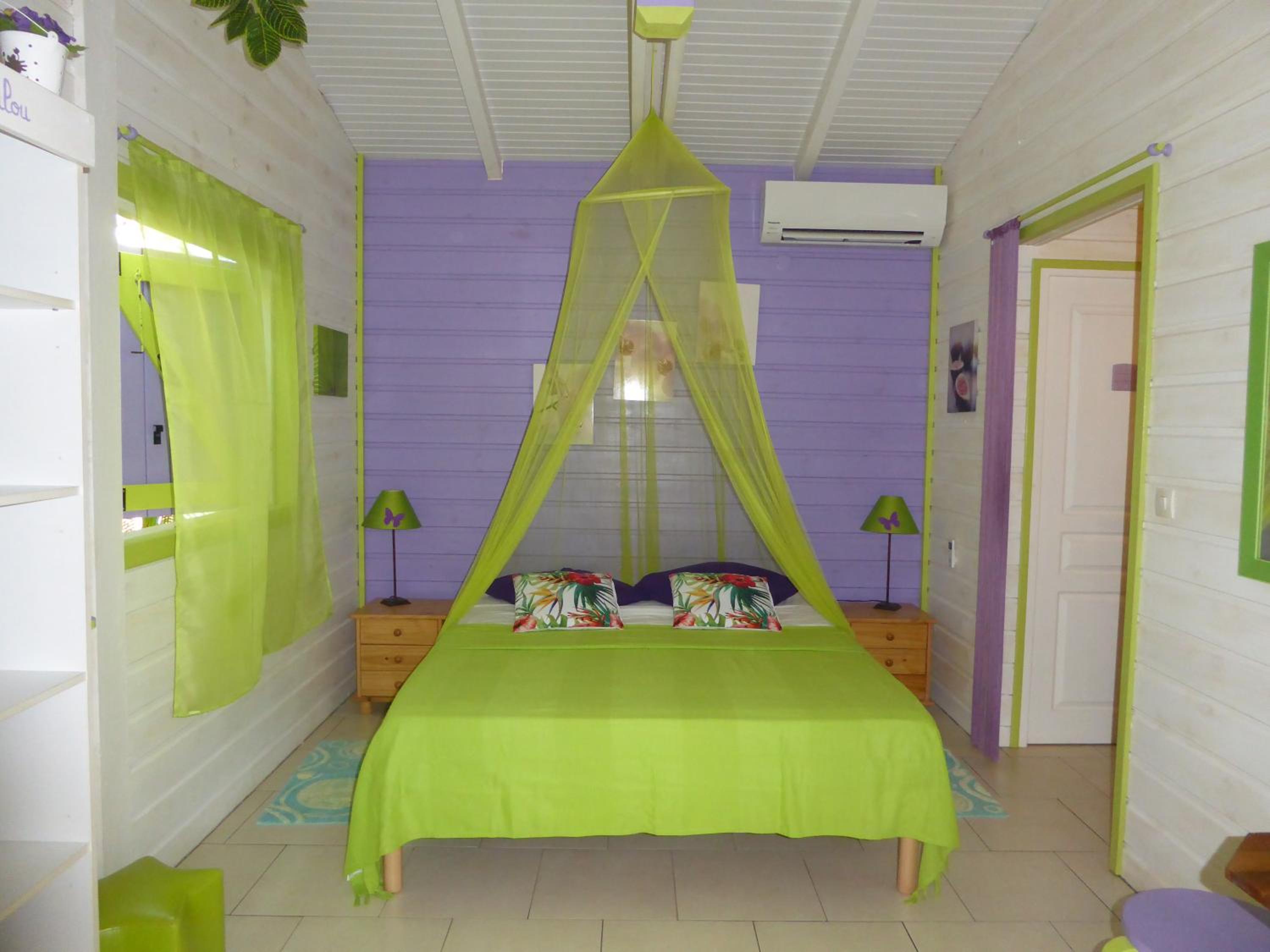 Bungalow with Garden View photo 2