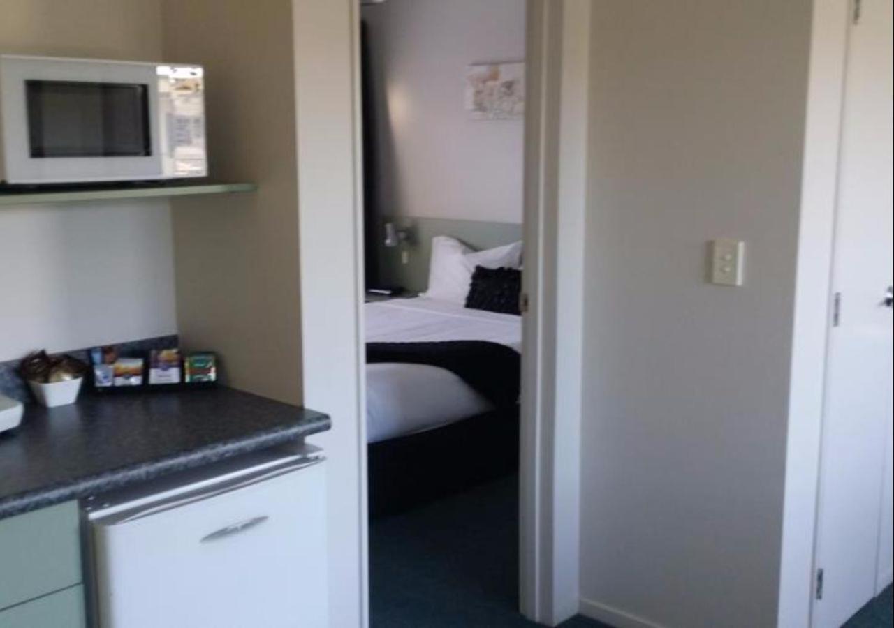One-Bedroom Suite photo 3