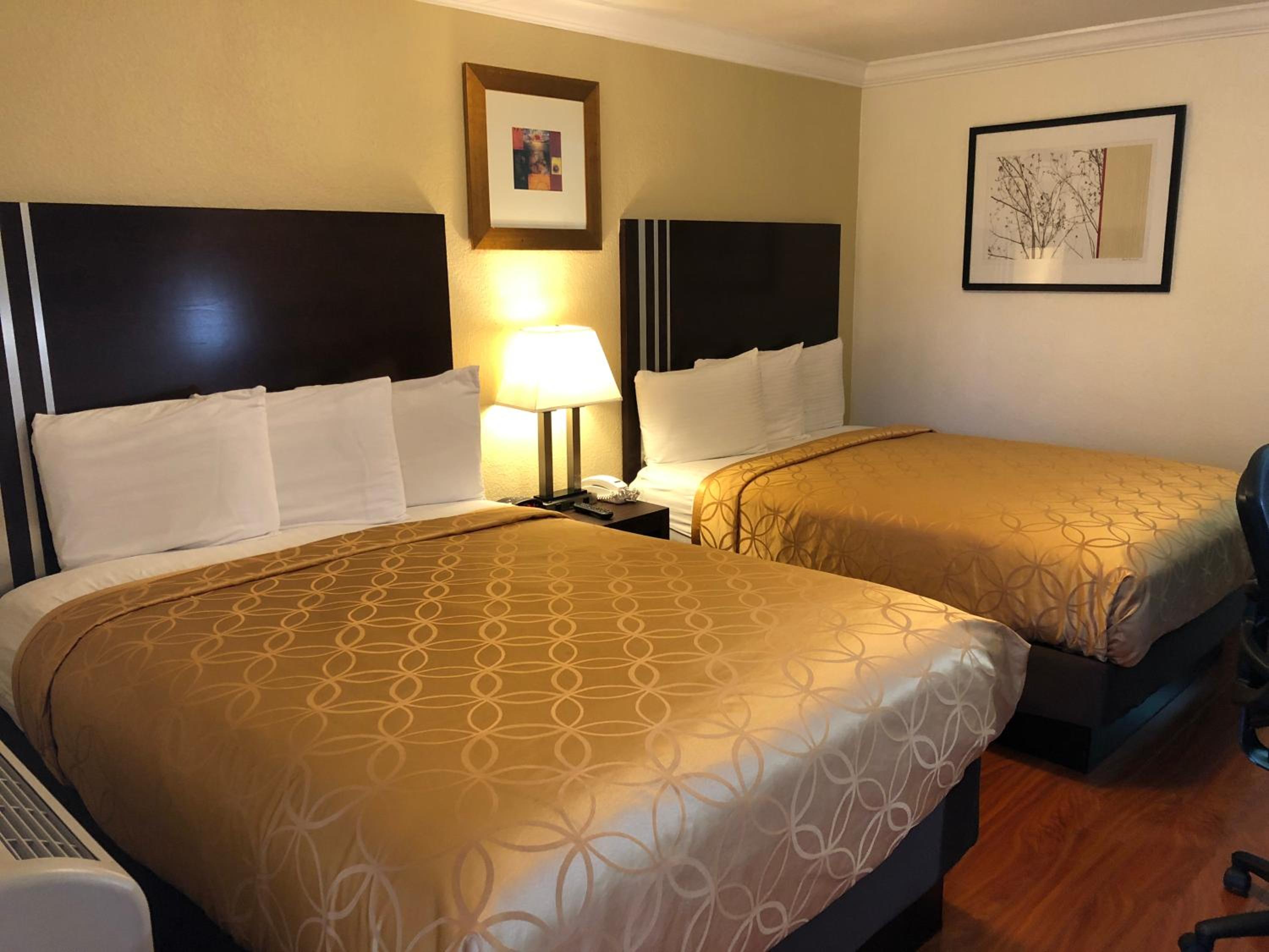 Queen Room with Two Queen Beds - Photo 1