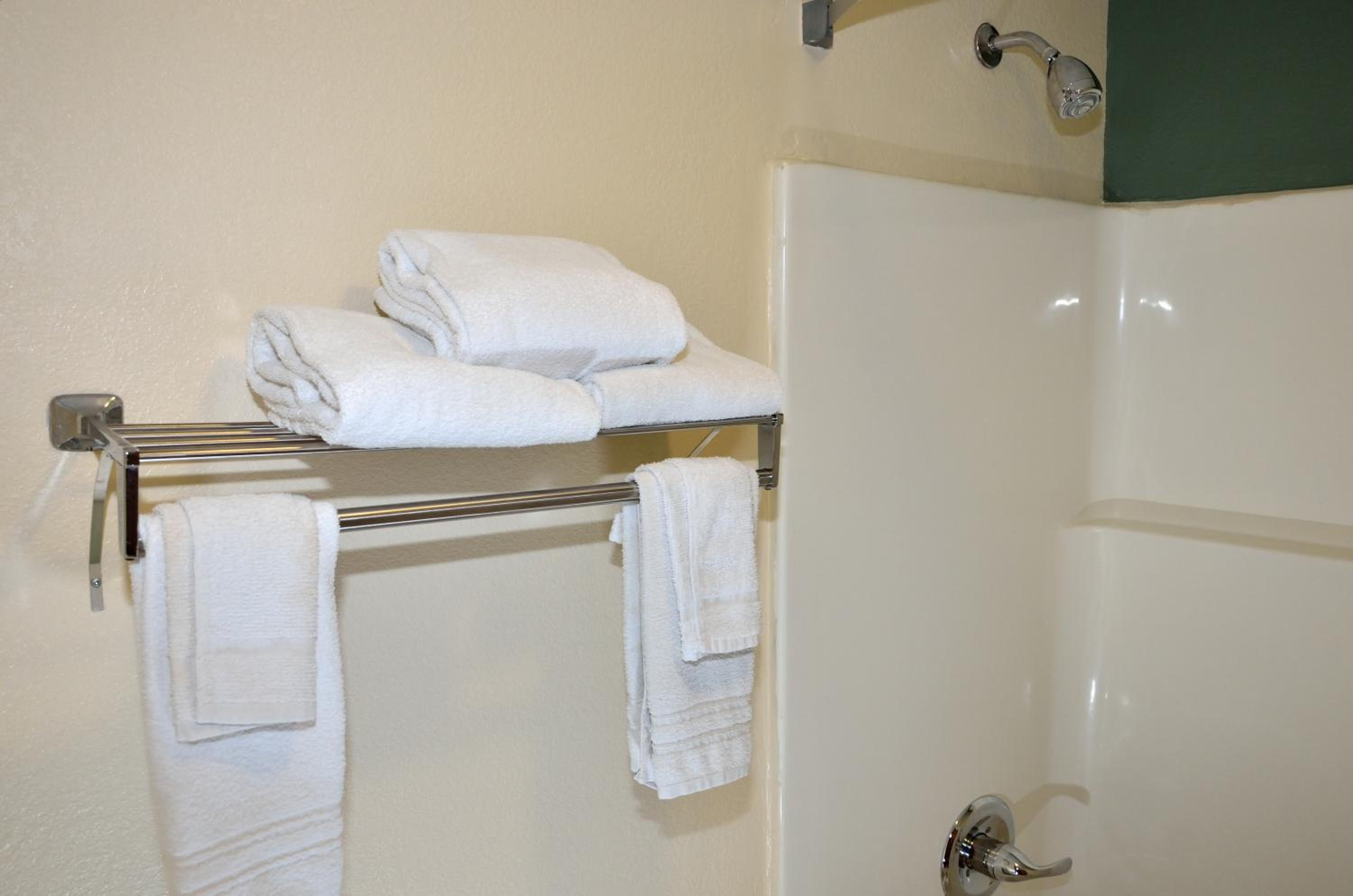 Double Room with Two Double Beds - Non-Smoking - Photo 12