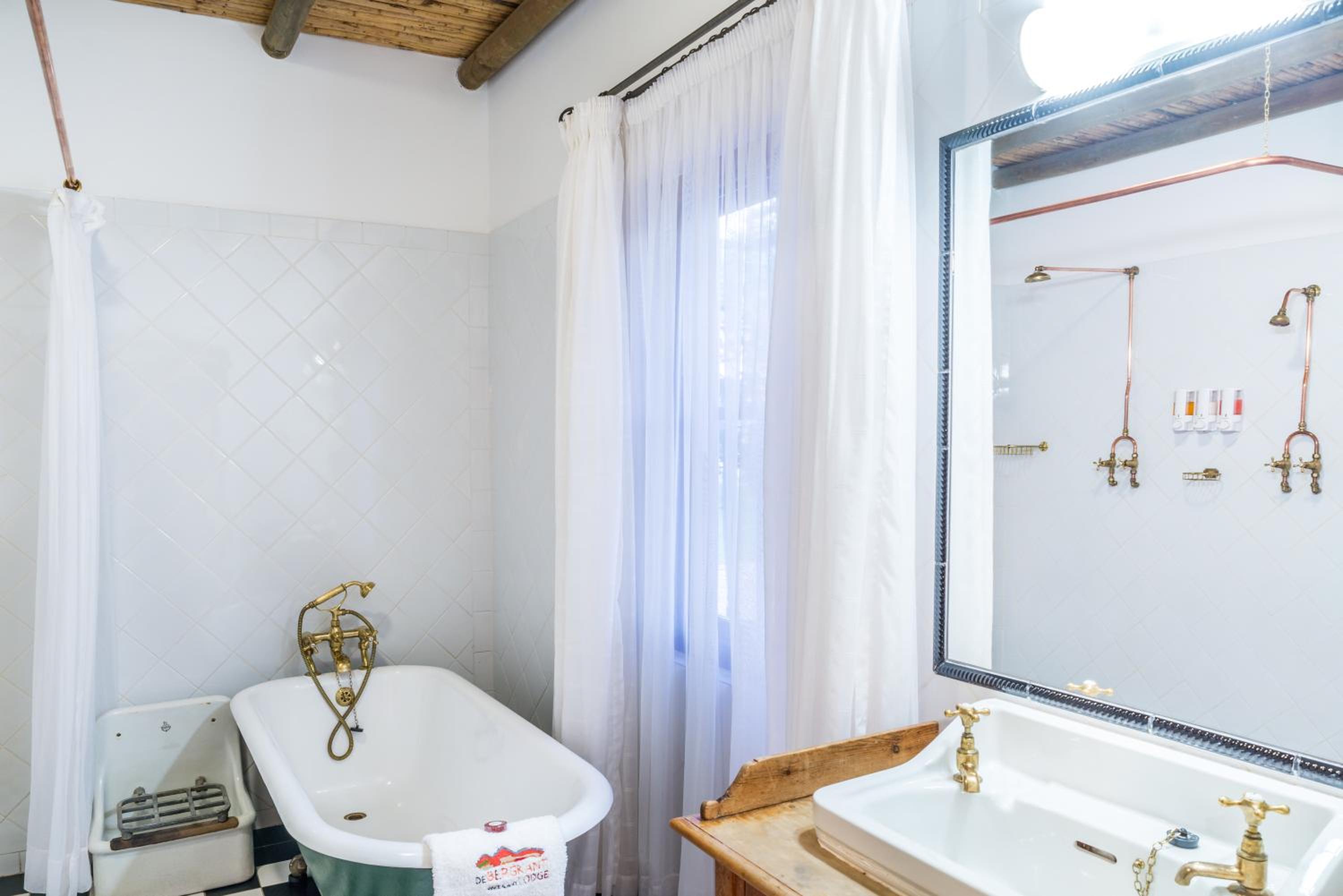 Double or Twin Room photo 3