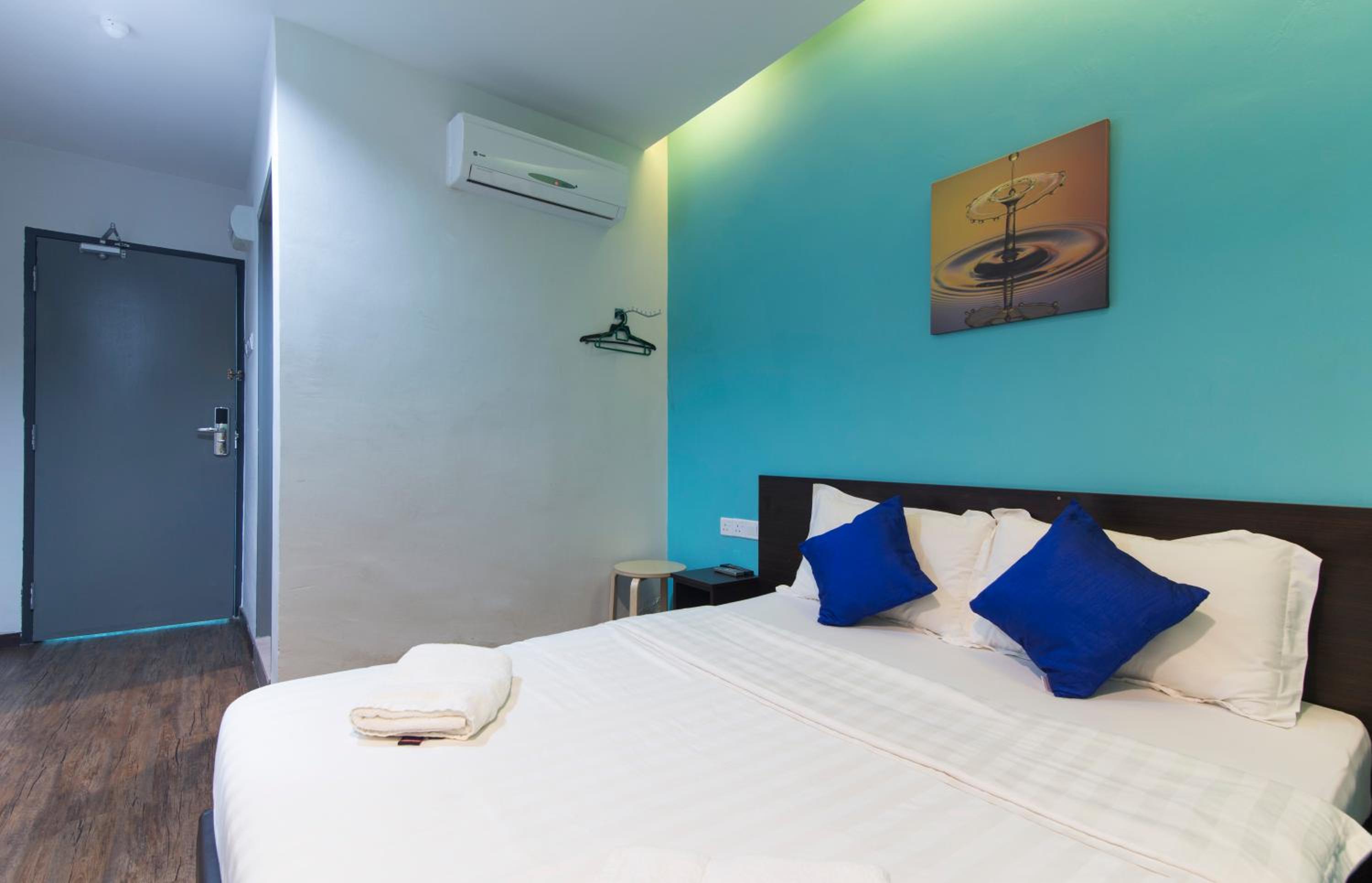 Deluxe Queen Room - Photo 4