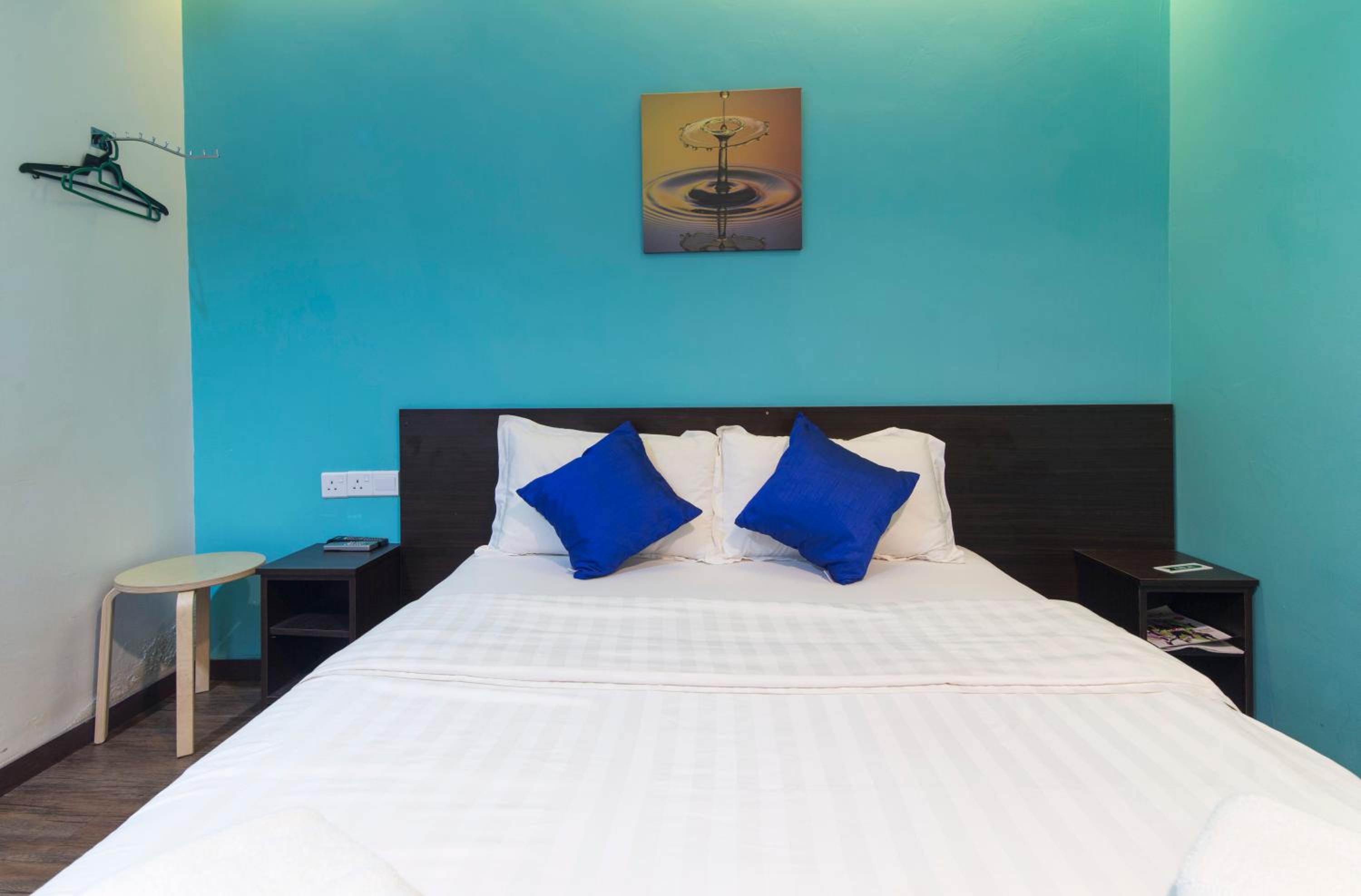 Deluxe Queen Room - Photo 5