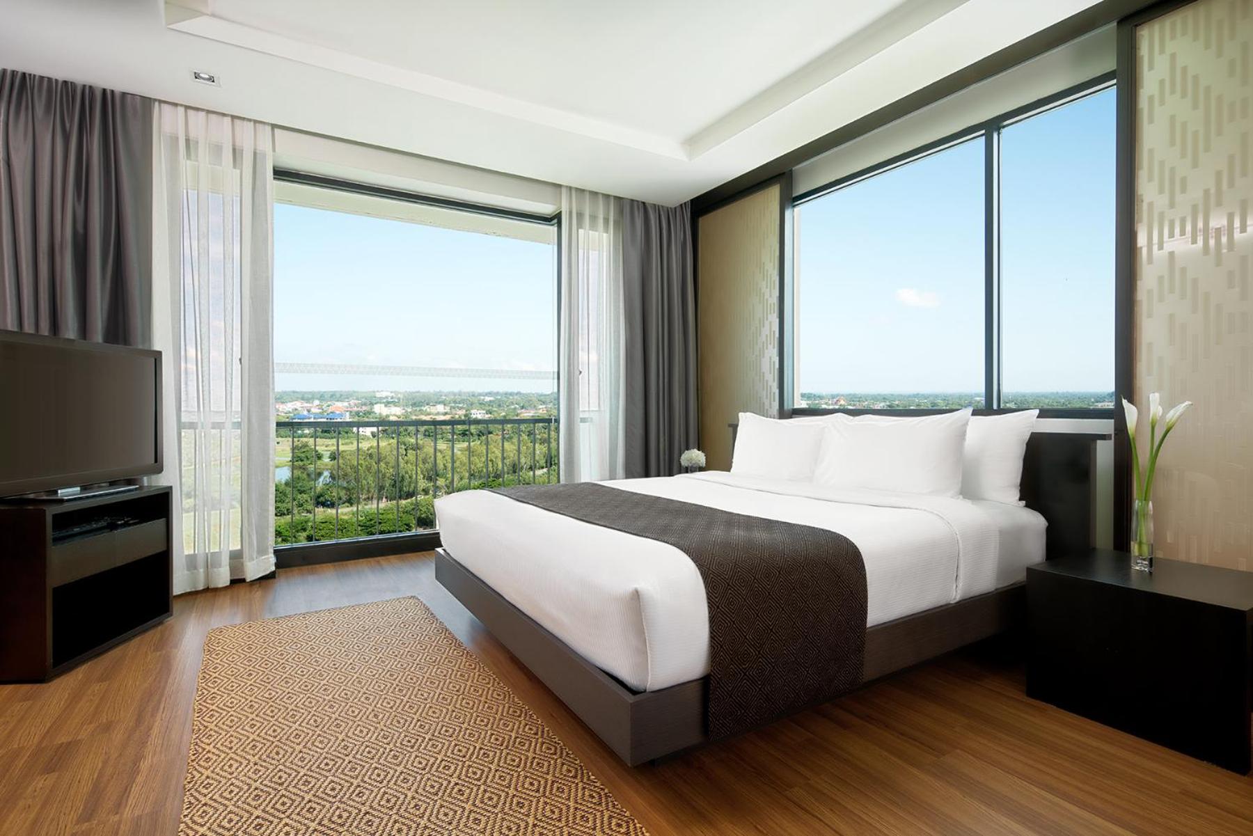 AVANI Executive Suite - Photo 1