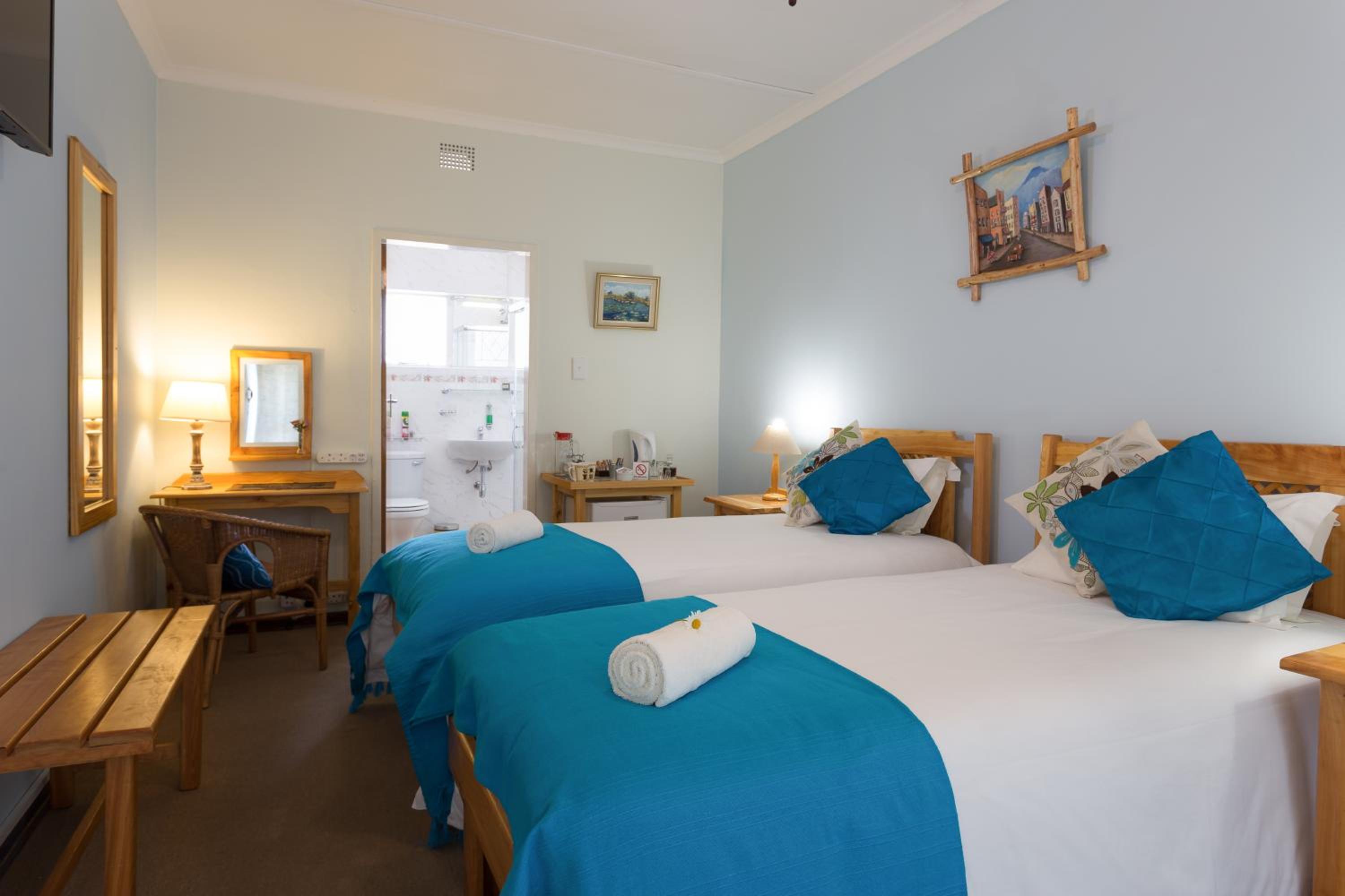 Standard Twin Room with Garden View photo 1