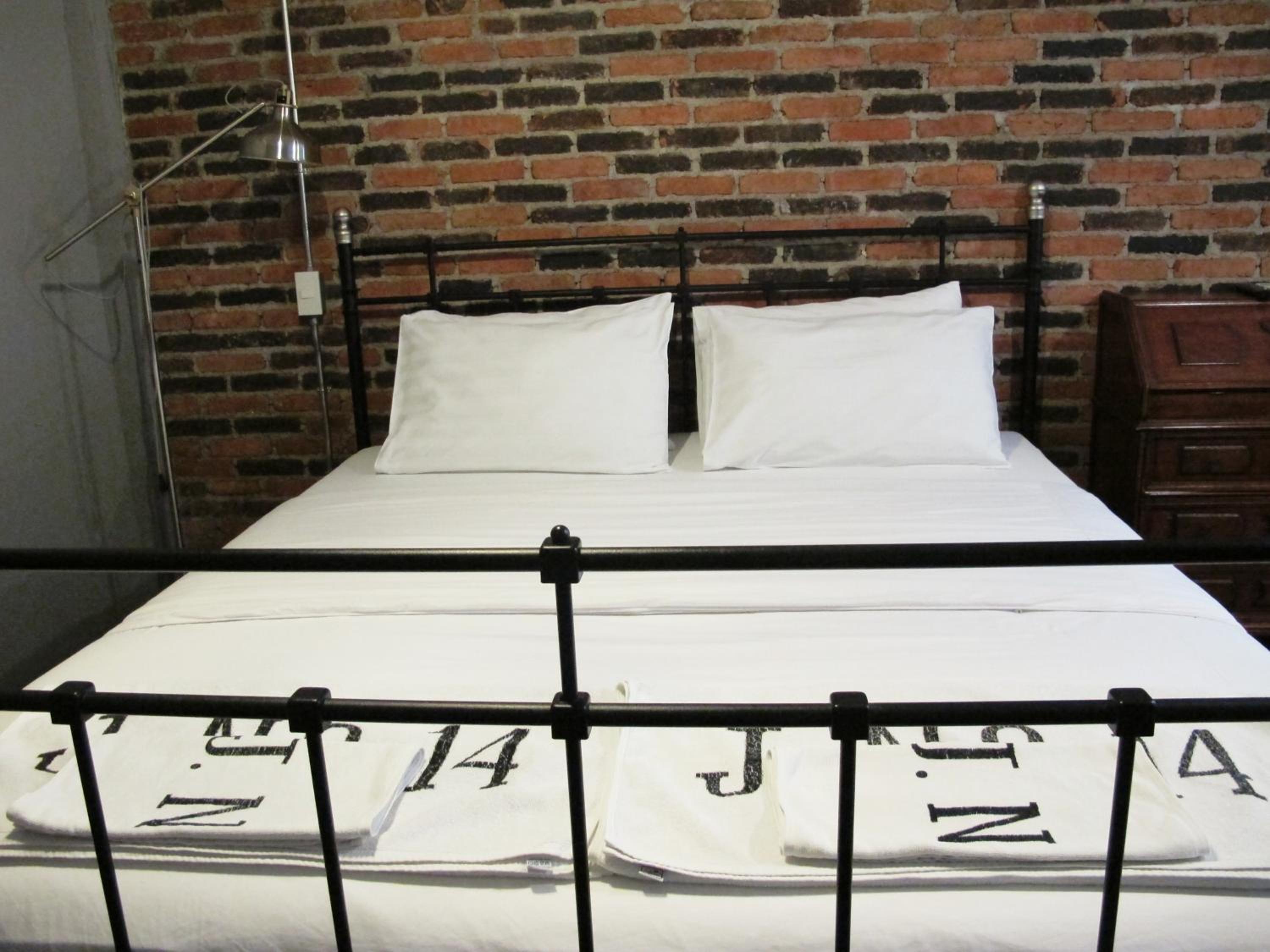 Deluxe King Room photo 2