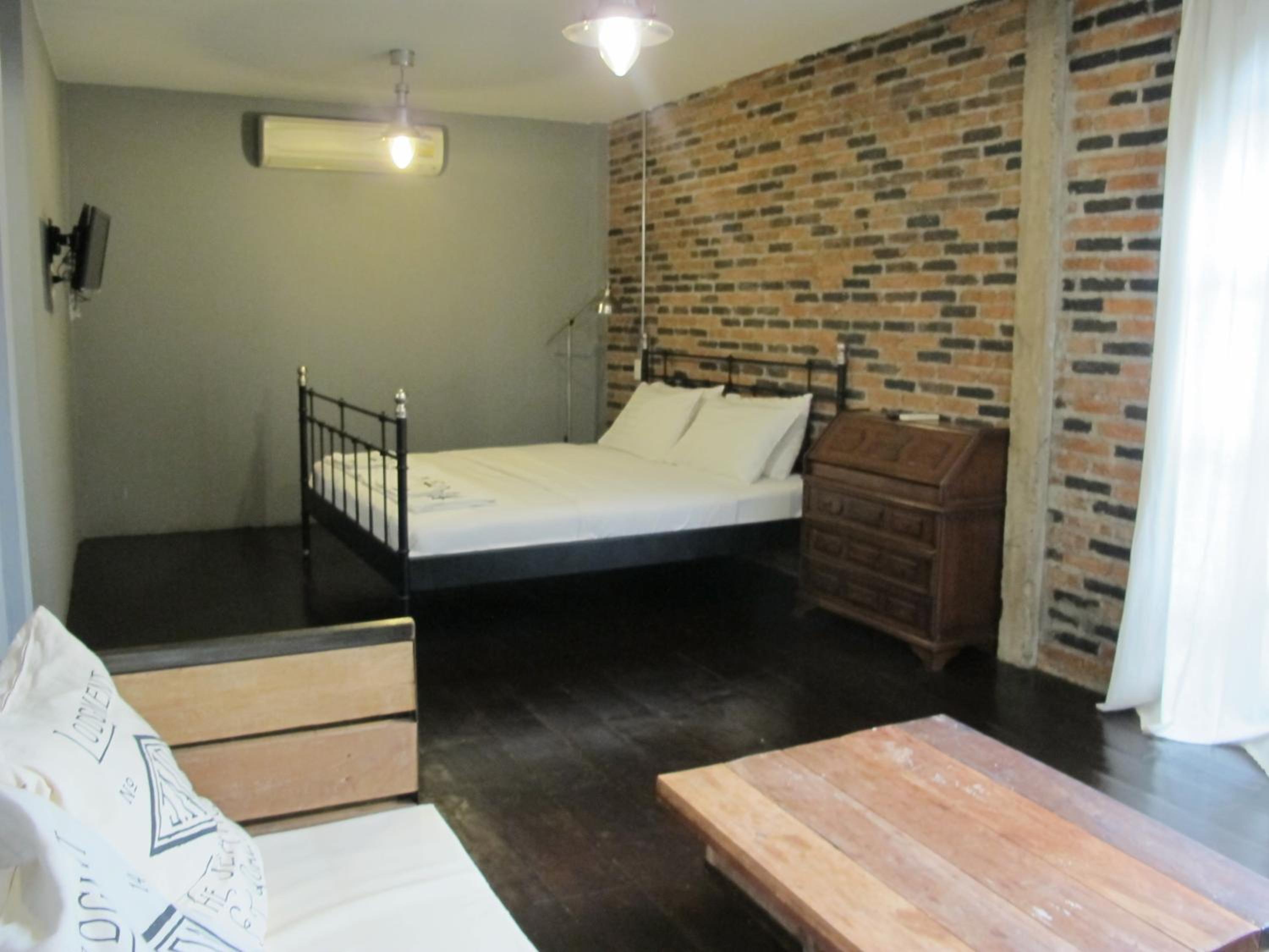 Deluxe King Room photo 1