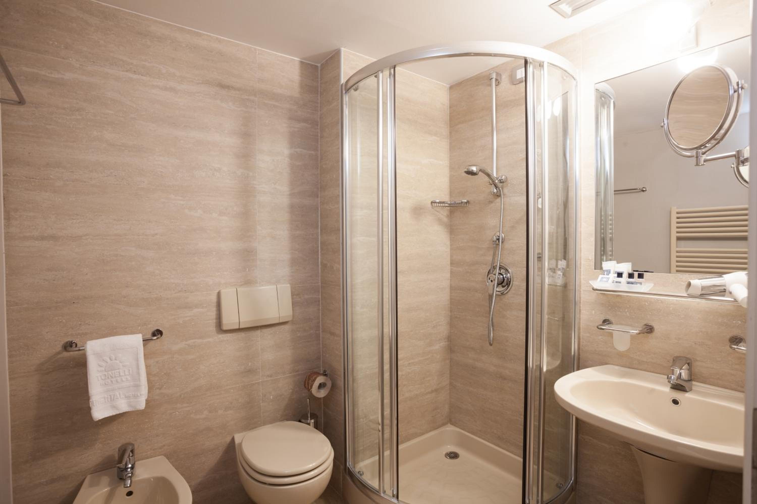 Small Standard Double Room - Photo 6