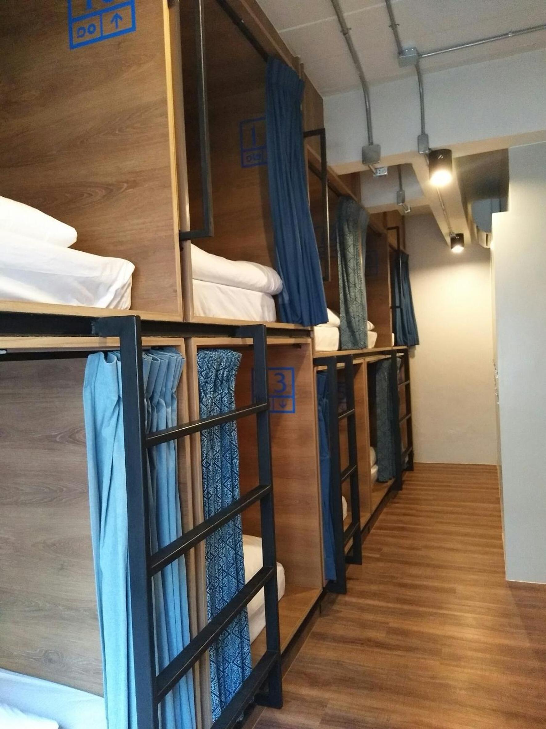 Bed in 10-Bed Mixed Dormitory Room photo 2