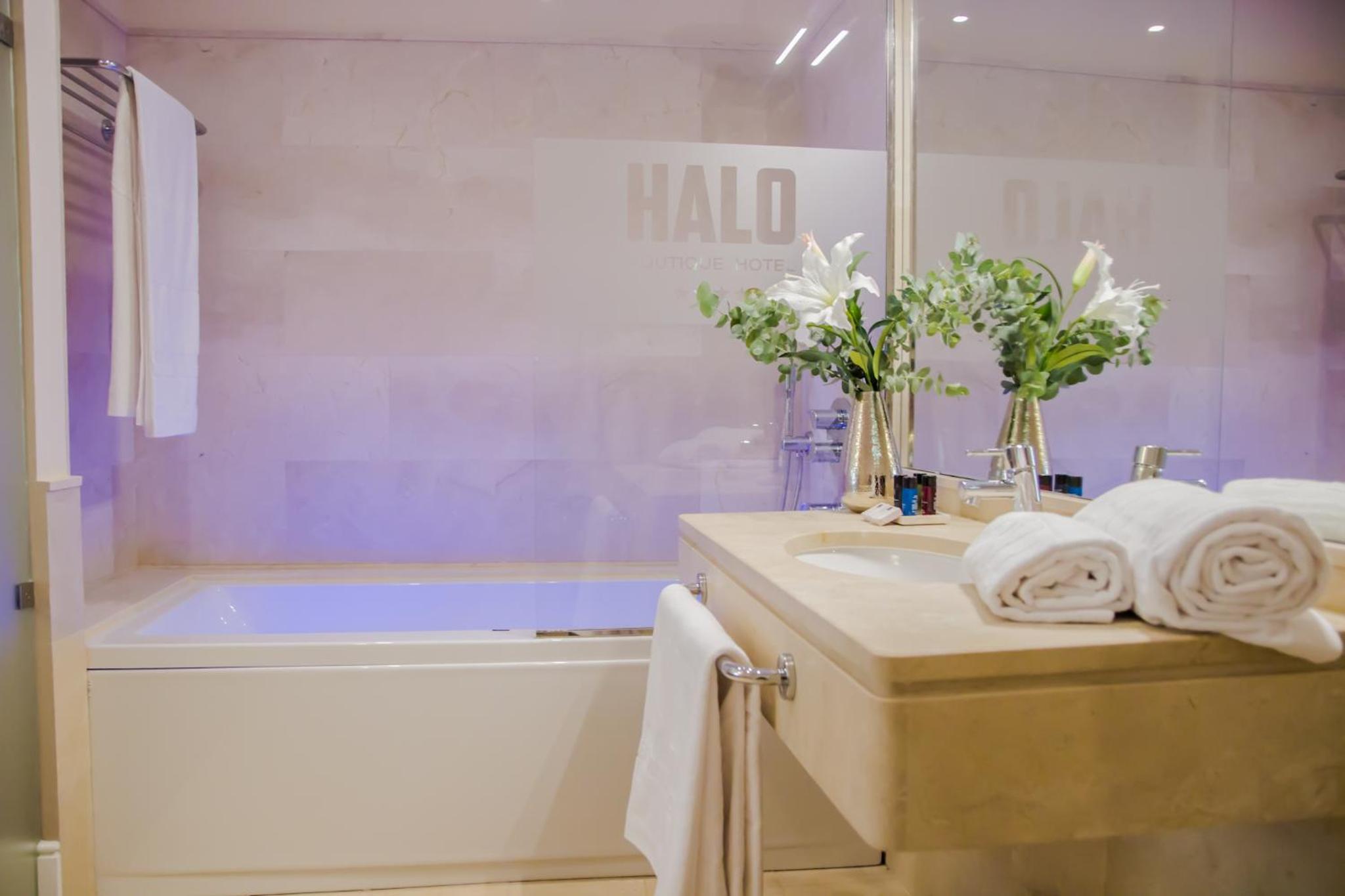 Junior suite with spa bath, photo 6