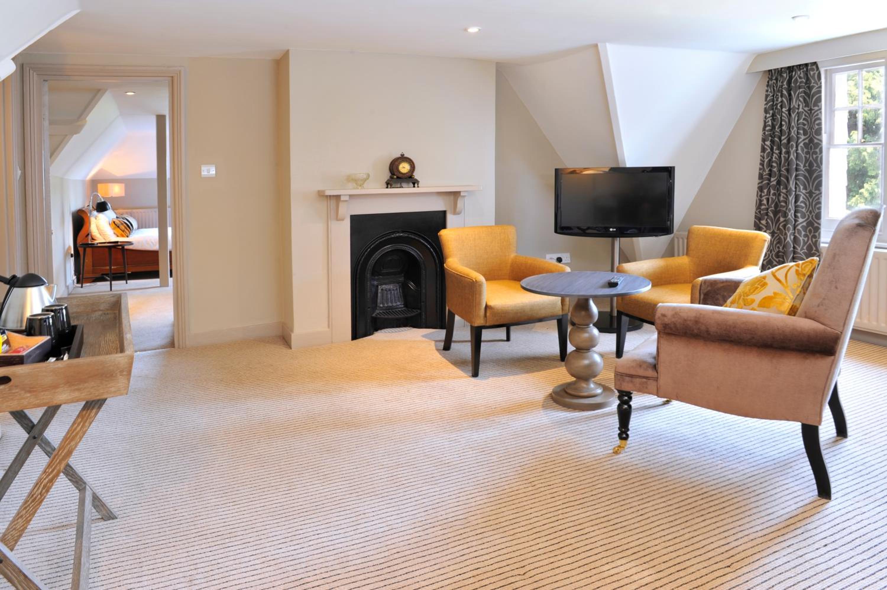 Suite - Photo 3