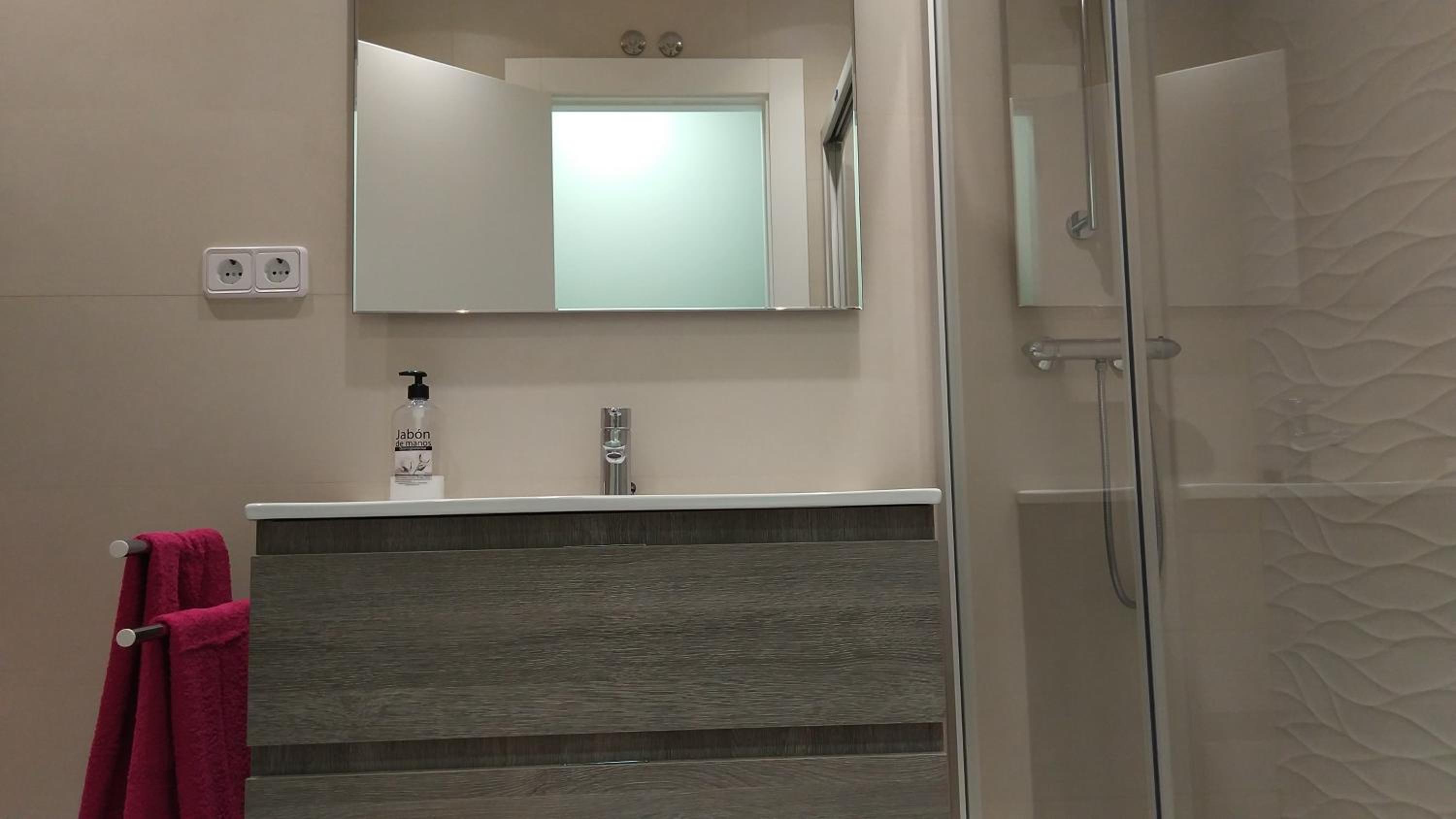 Three-Bedroom Apartment - Photo 26