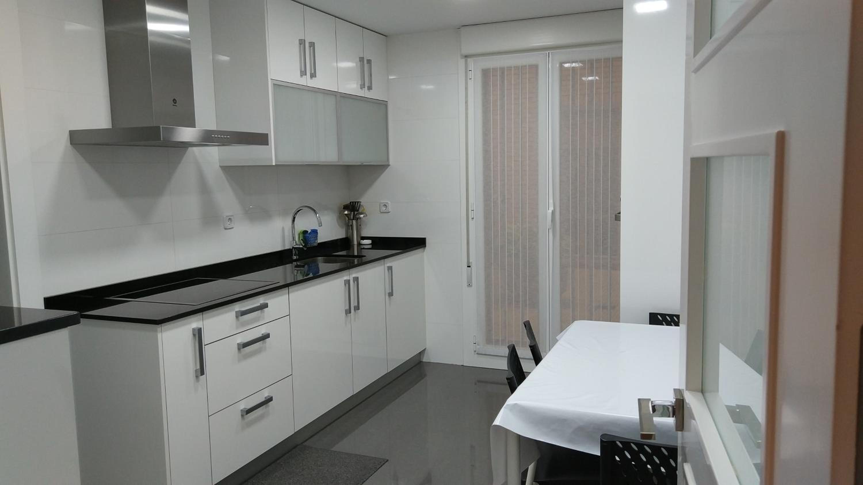 Three-Bedroom Apartment - Photo 7