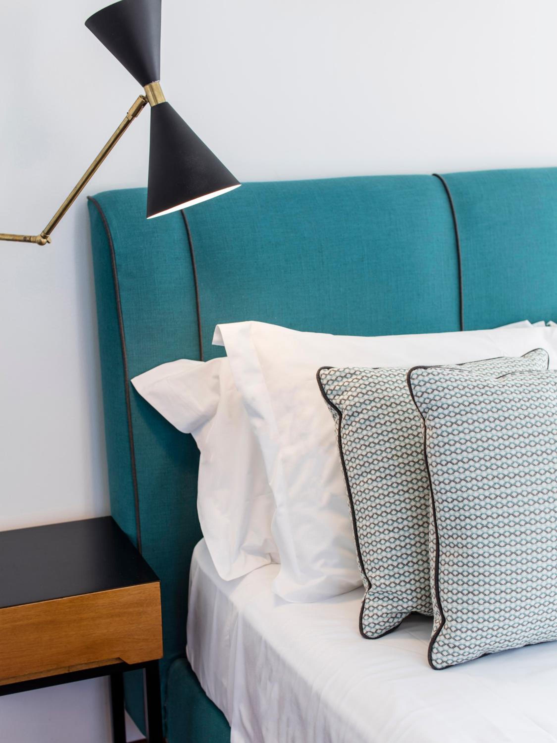 One-Bedroom Apartment with Sea View - Separate Building