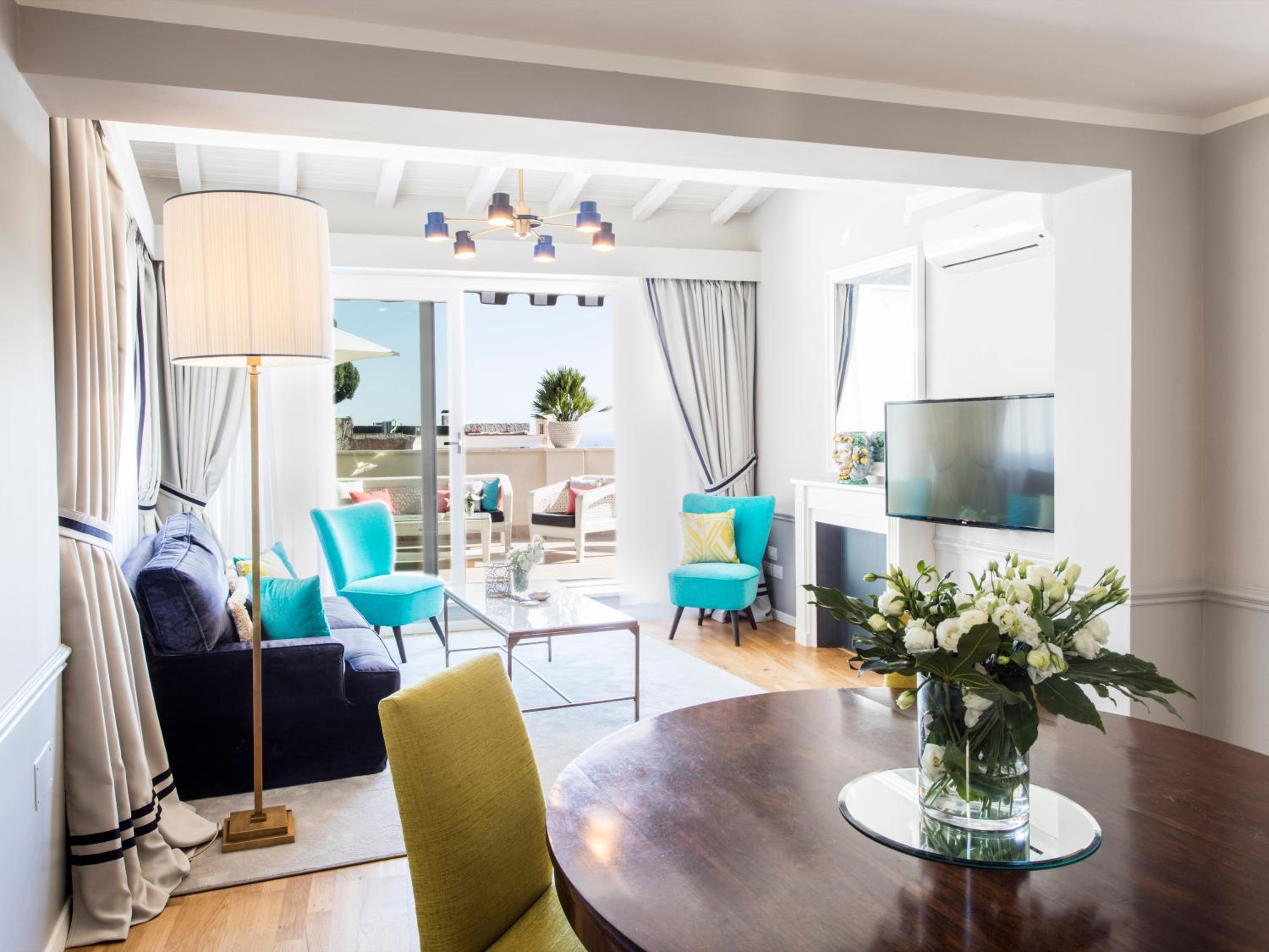 One Bedroom Apartment Penthouse with Terrace and Sea View