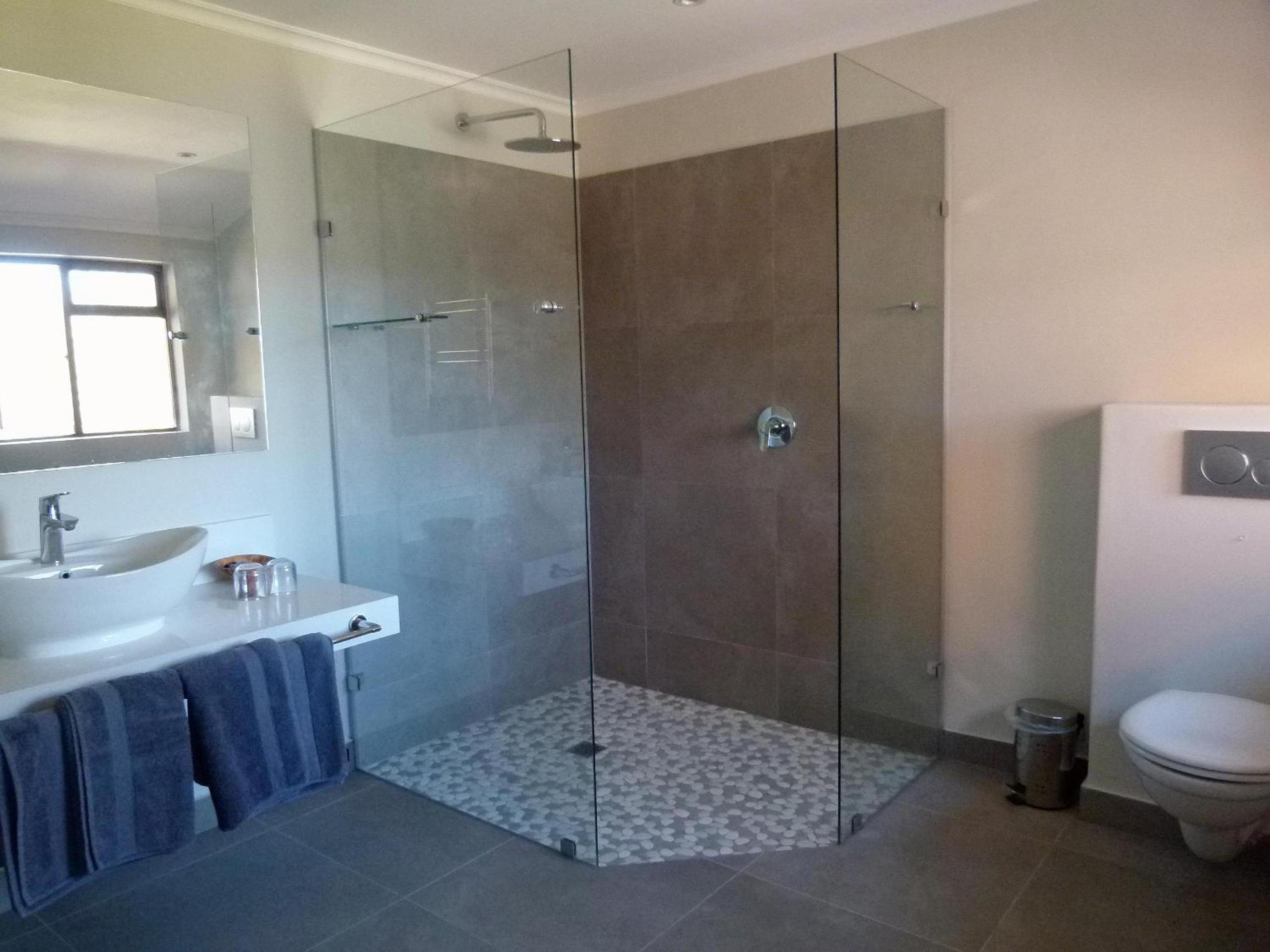 Twin/Double Room photo 2