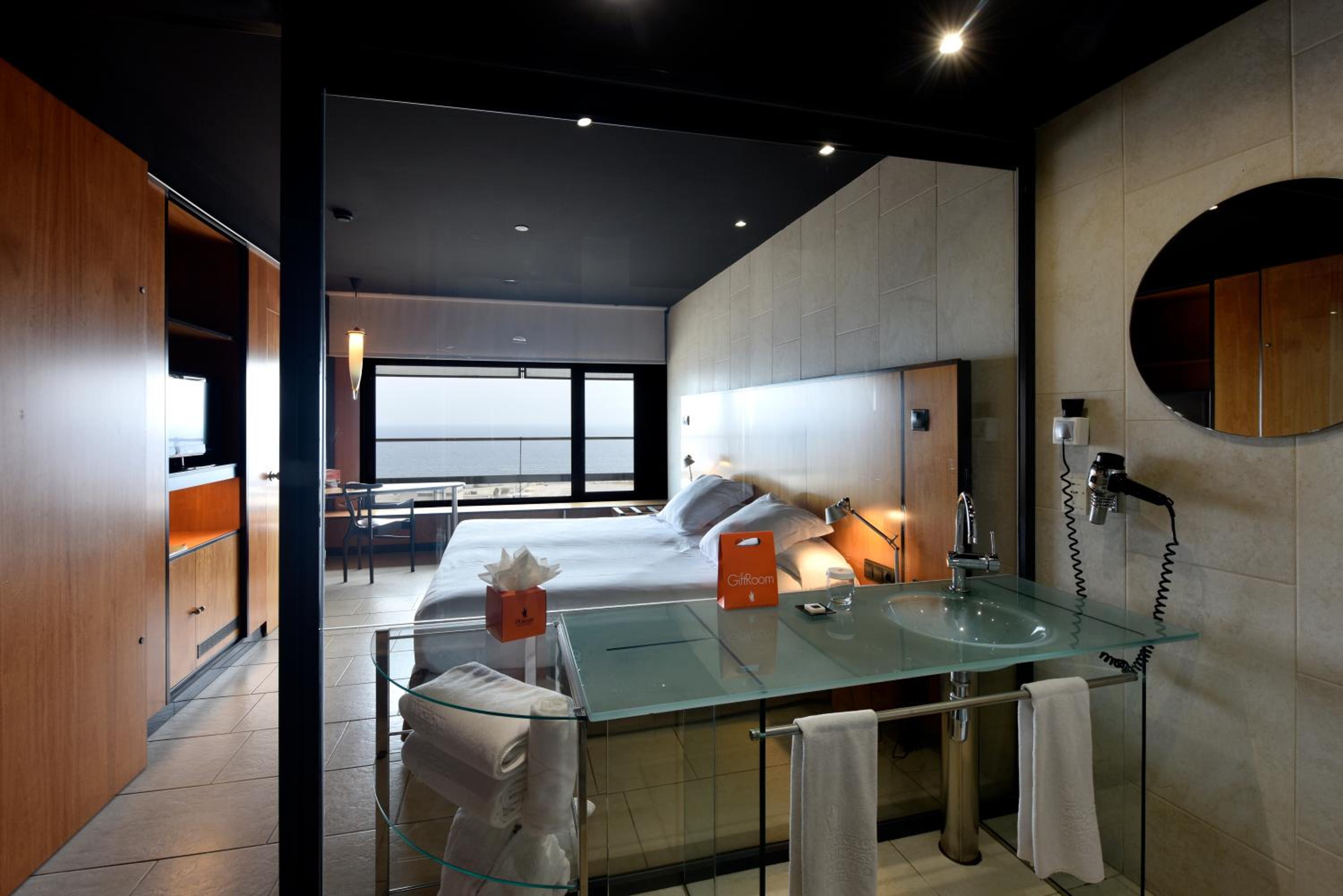 Special Offer - Double Room with Massage thumbnail 5