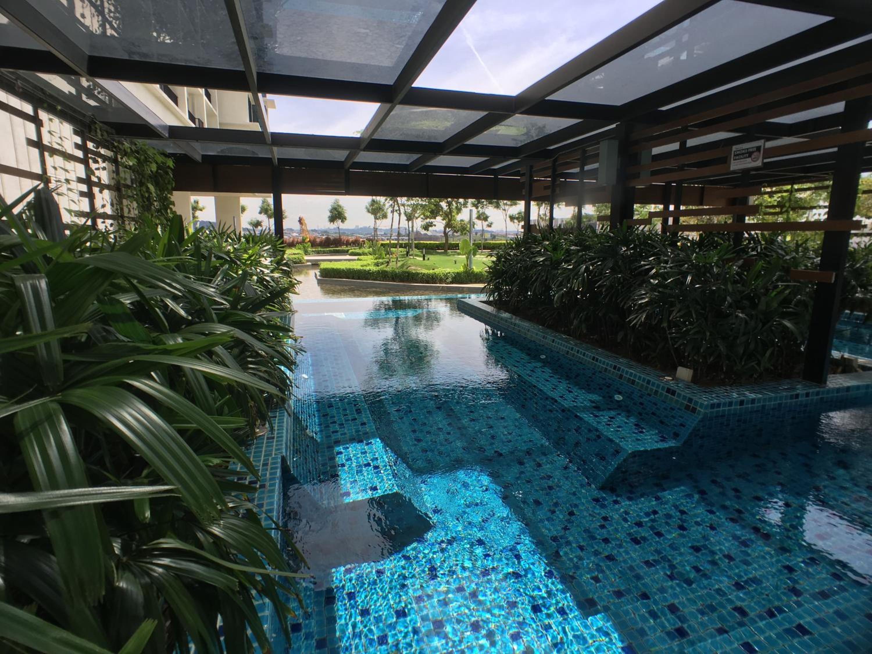 Apartment with Pool View  photo 3