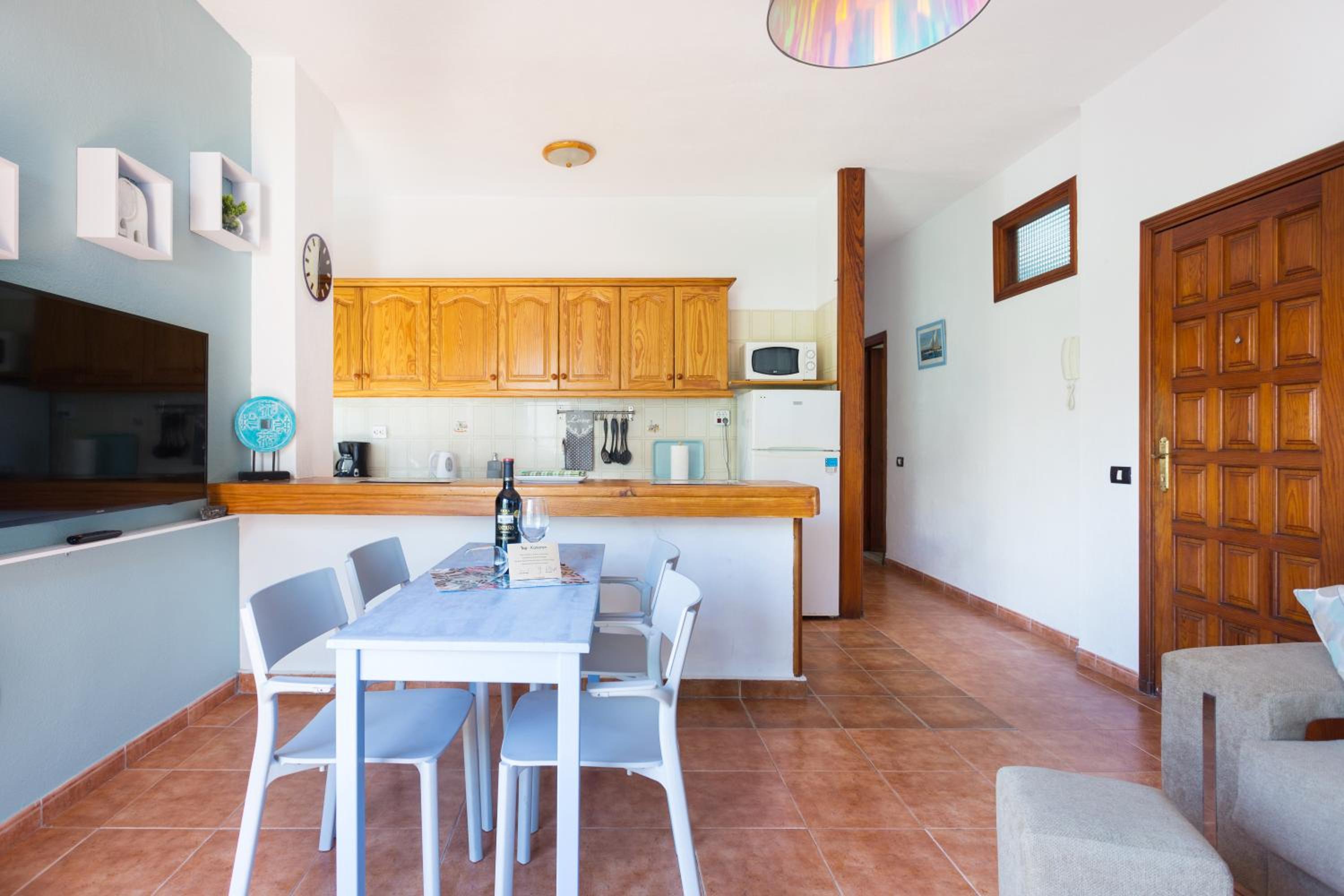 Apartment With Sea View photo 3