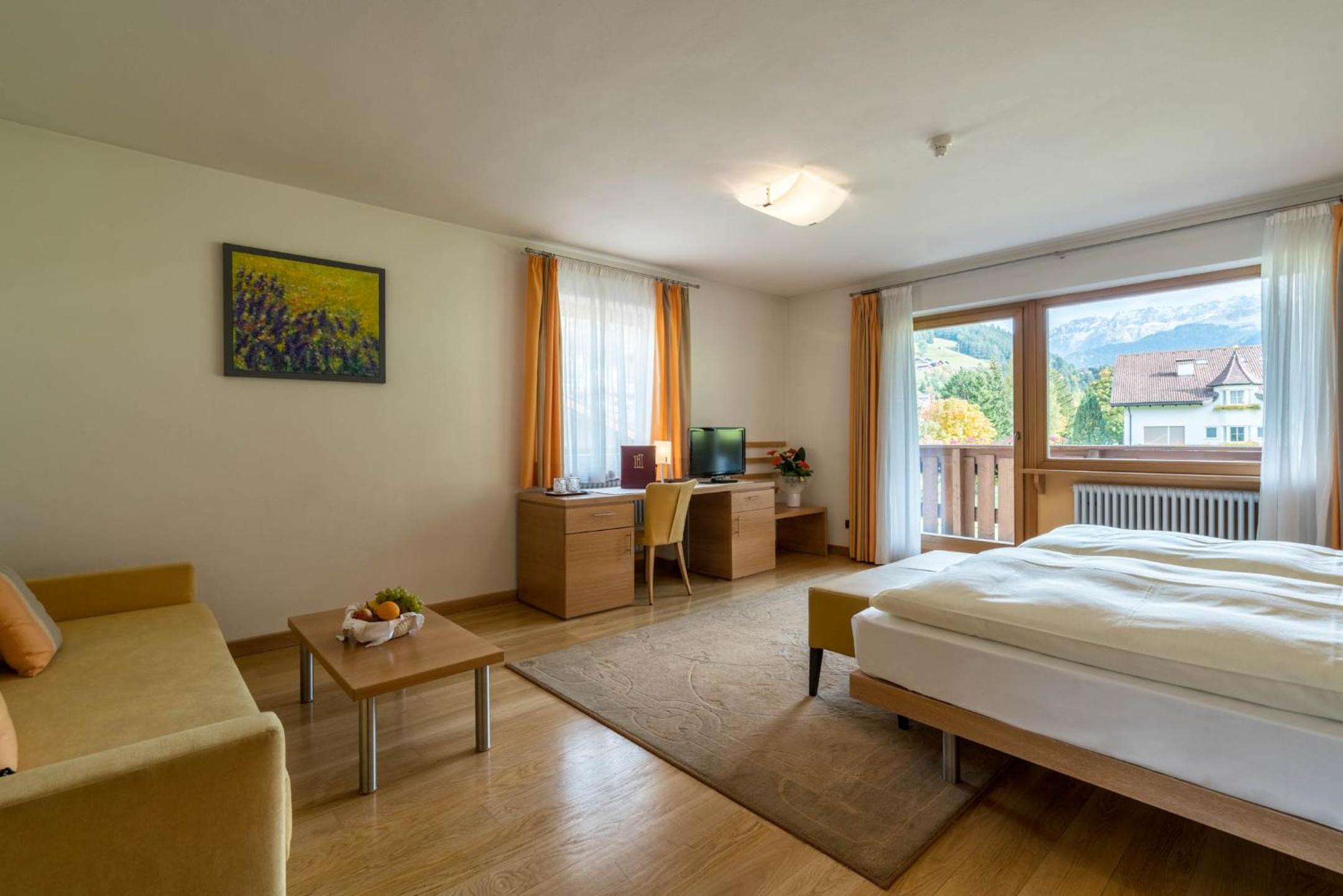 Superior Double or Twin Room photo 2