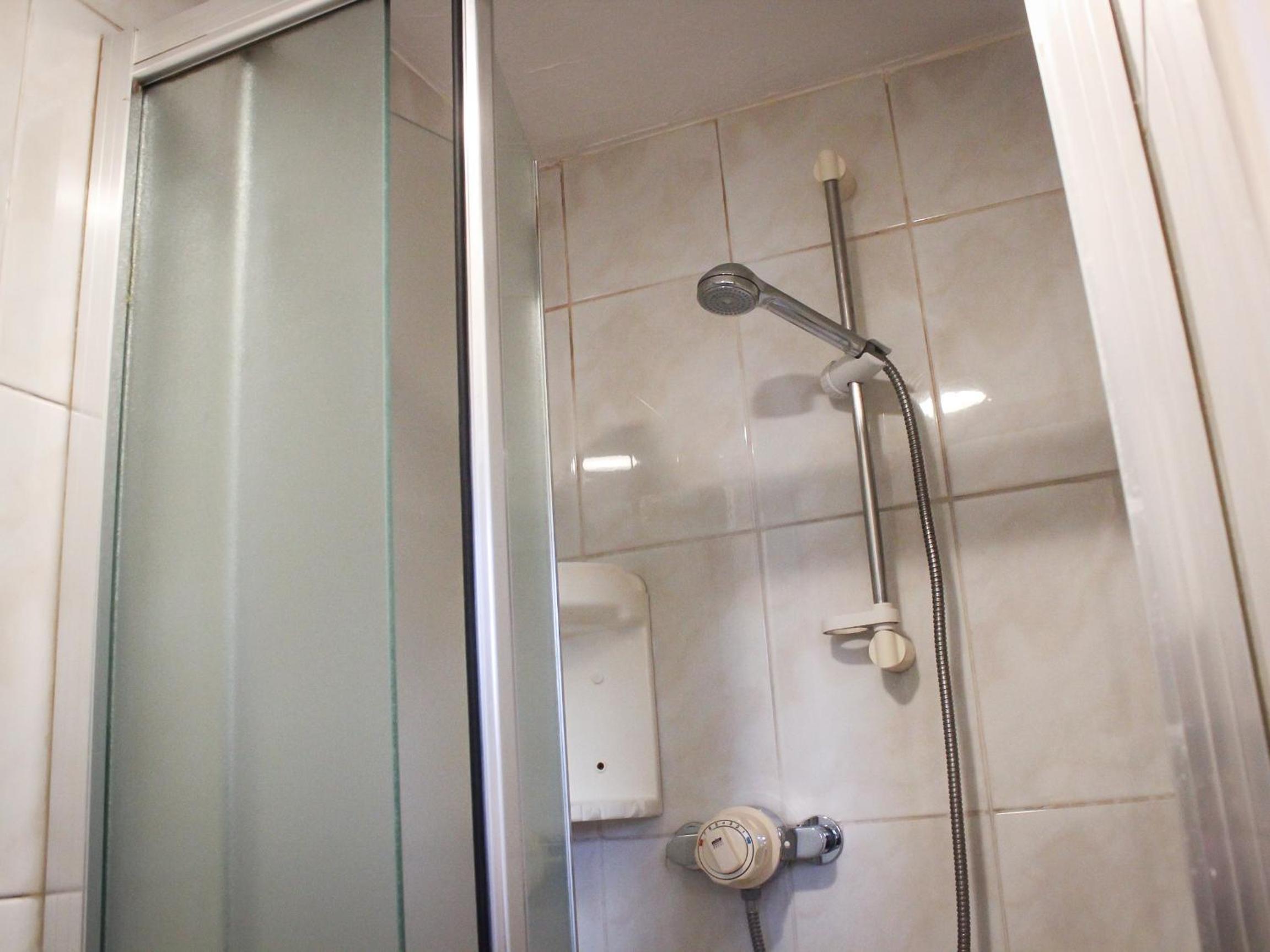 Triple Room - Photo 2
