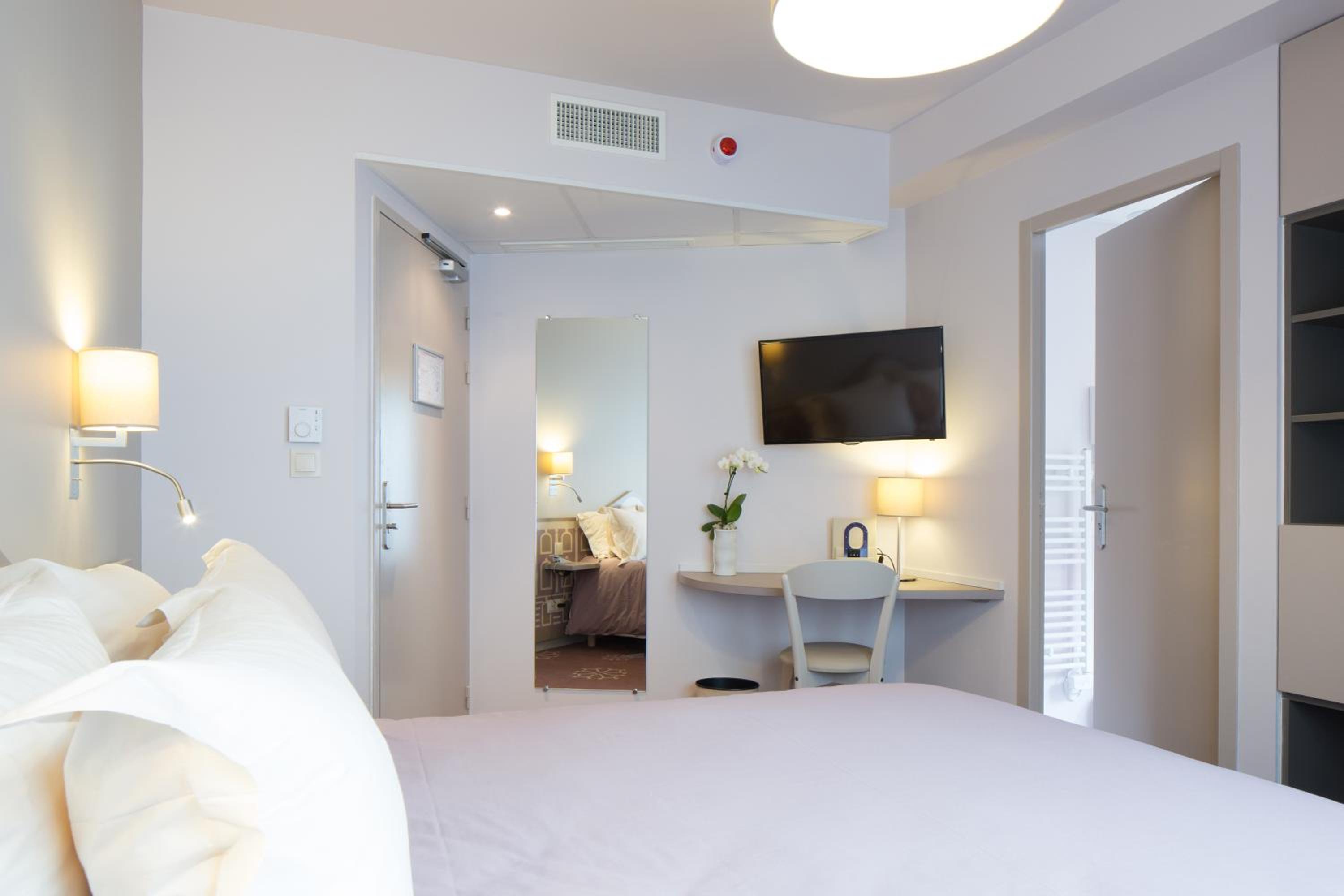 Superior Double Room - Photo 7