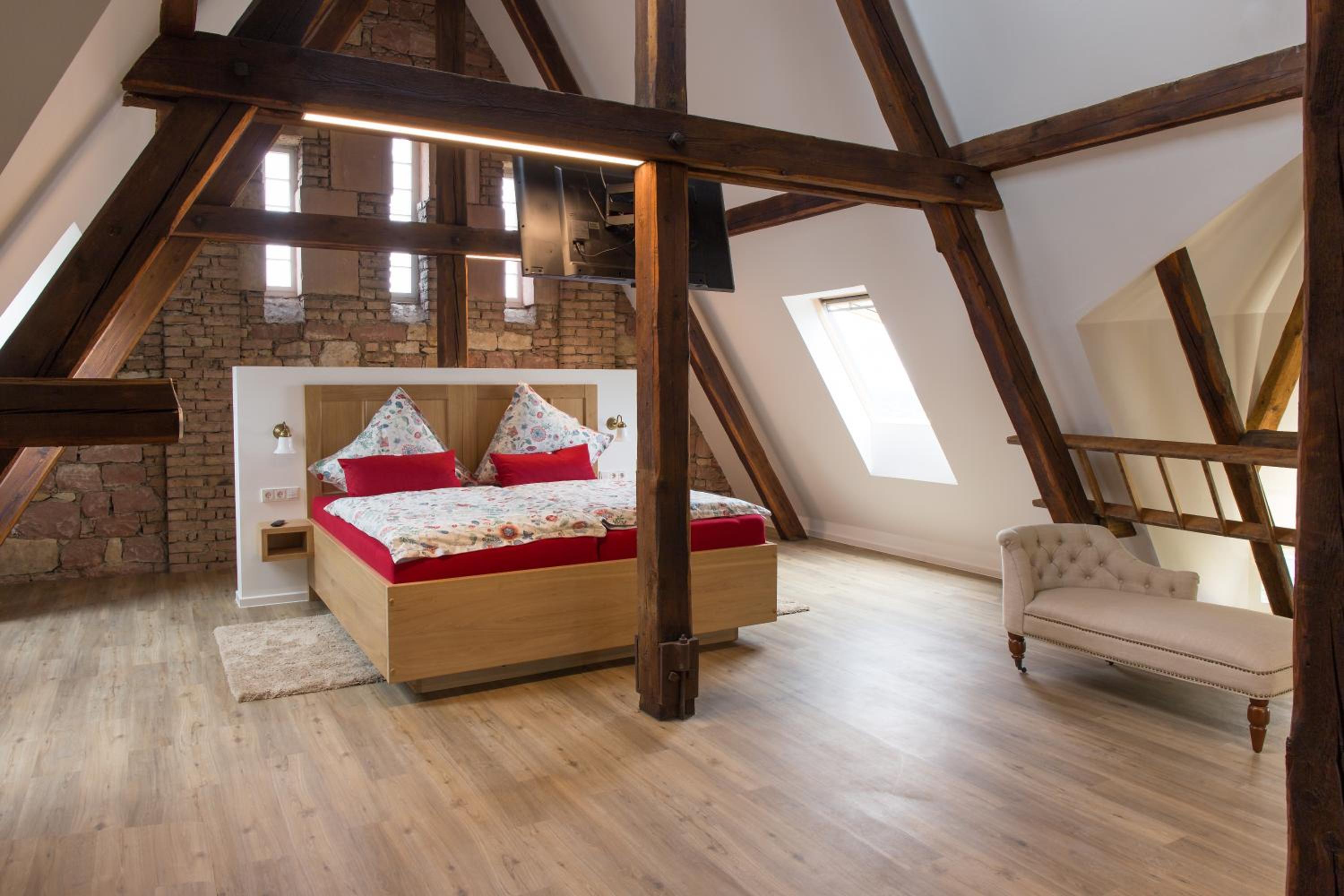 Deluxe Suite - Photo 1