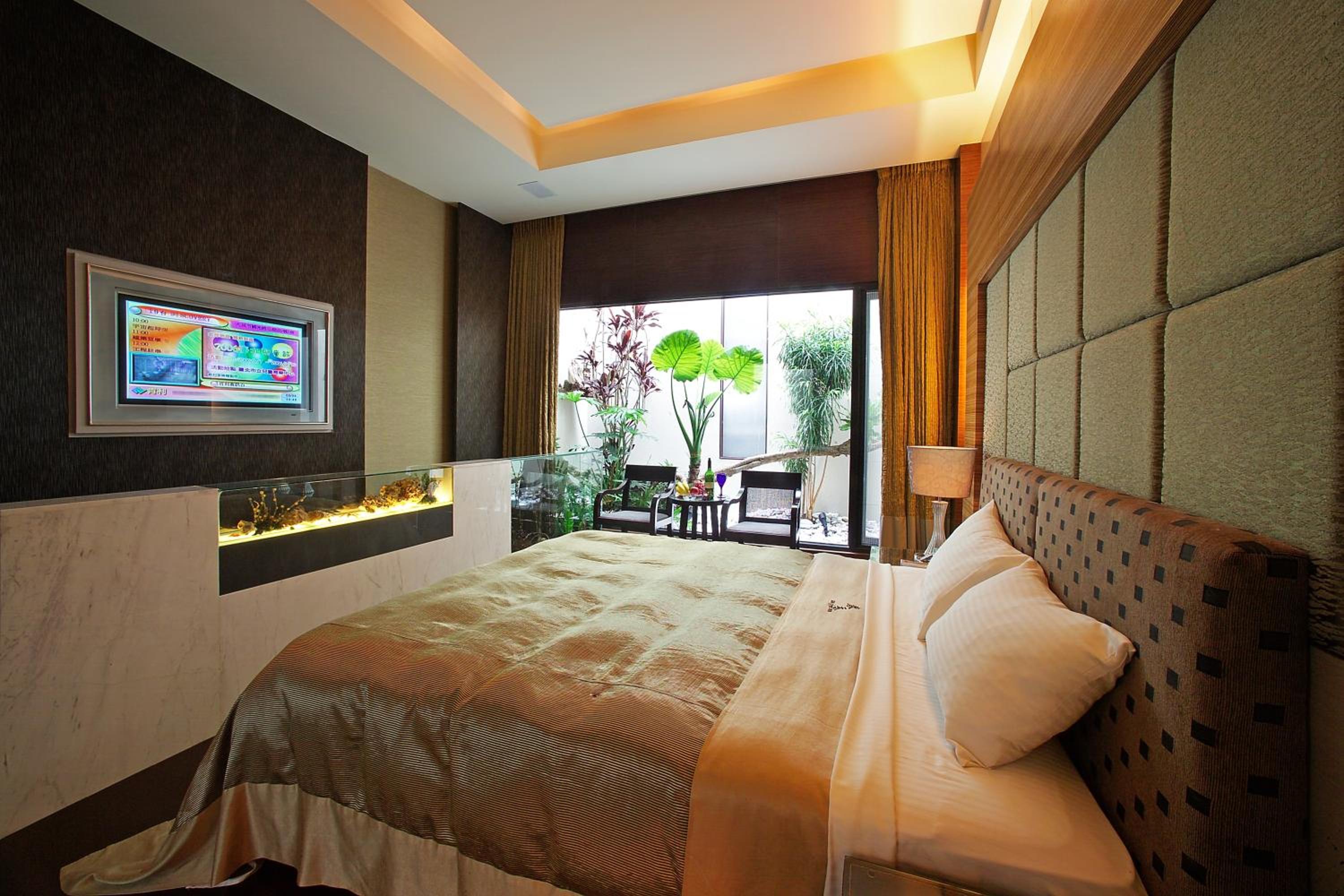 Standard Double Room (Check-in after 20:00) photo 2