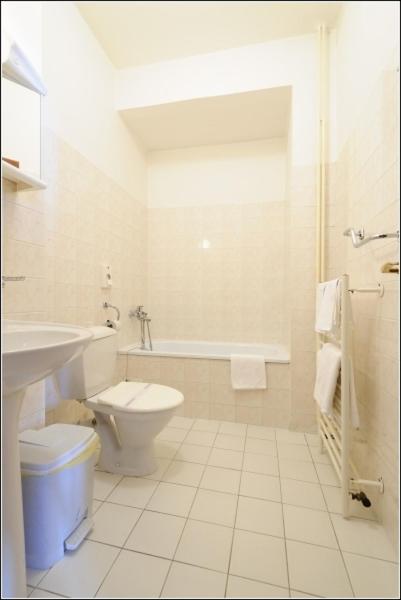 Suite - Photo 1