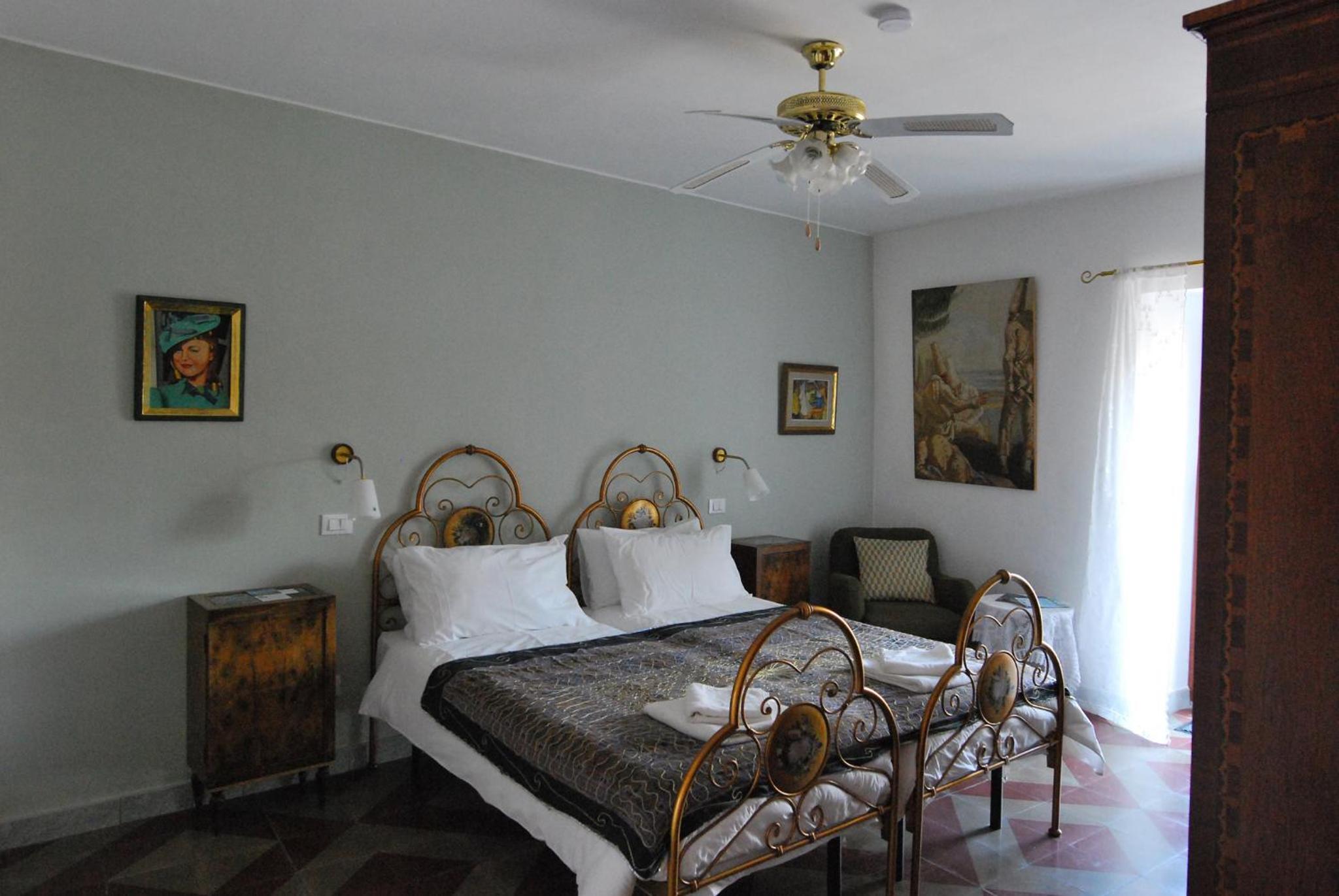 Double or Twin Room with Balcony photo 3