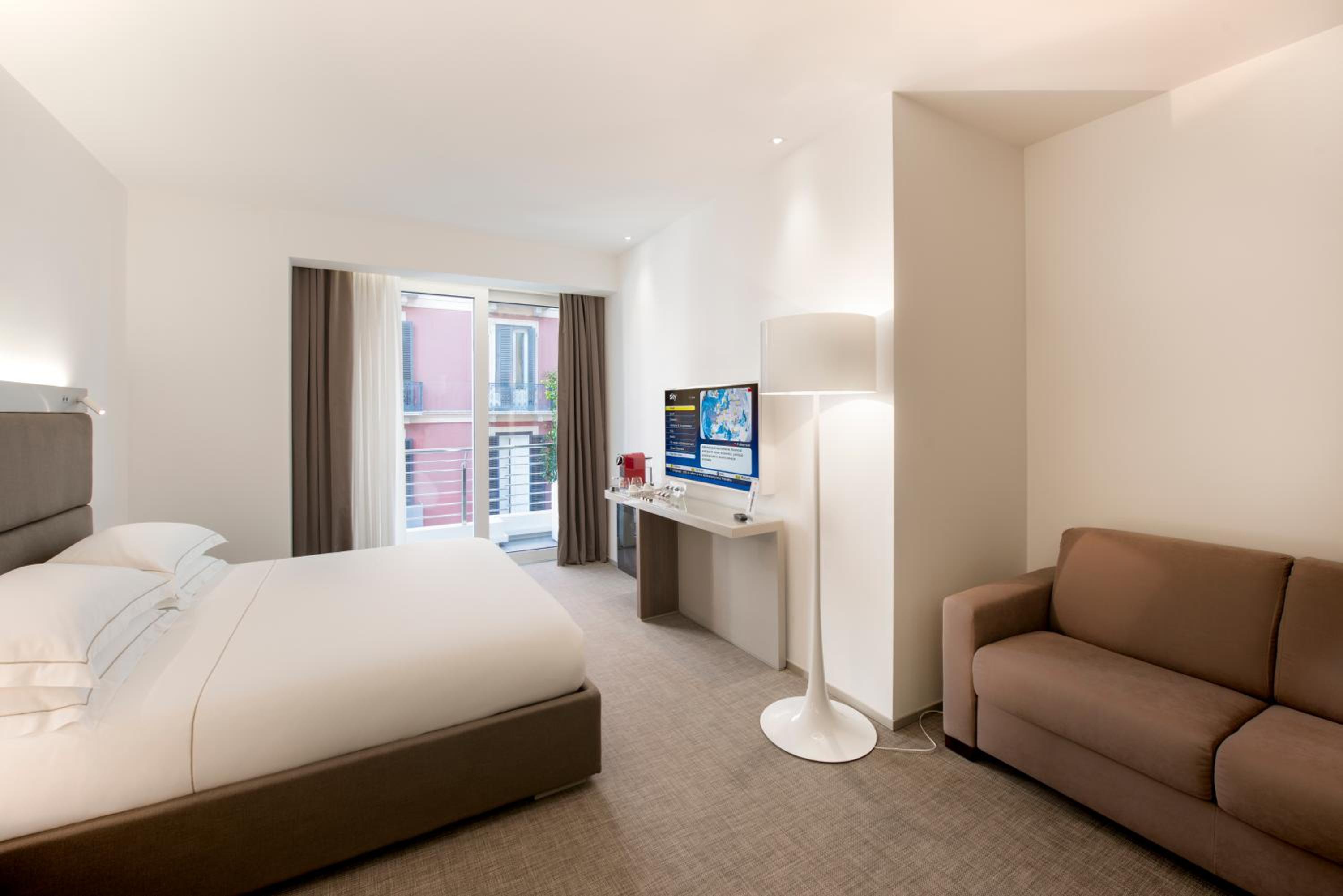 Double Room with Balcony photo 3