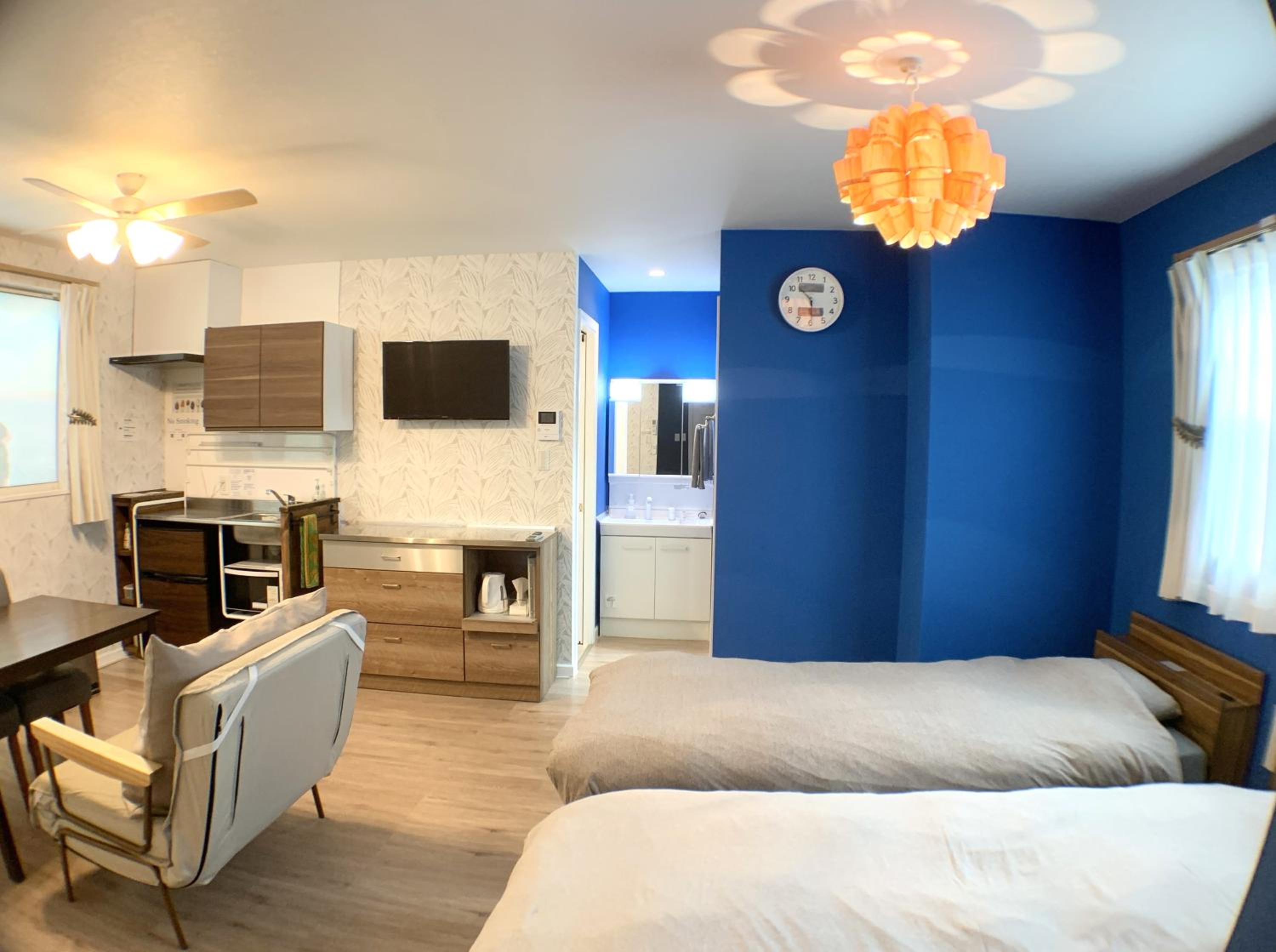 Quadruple Room with Private Bathroom photo 1