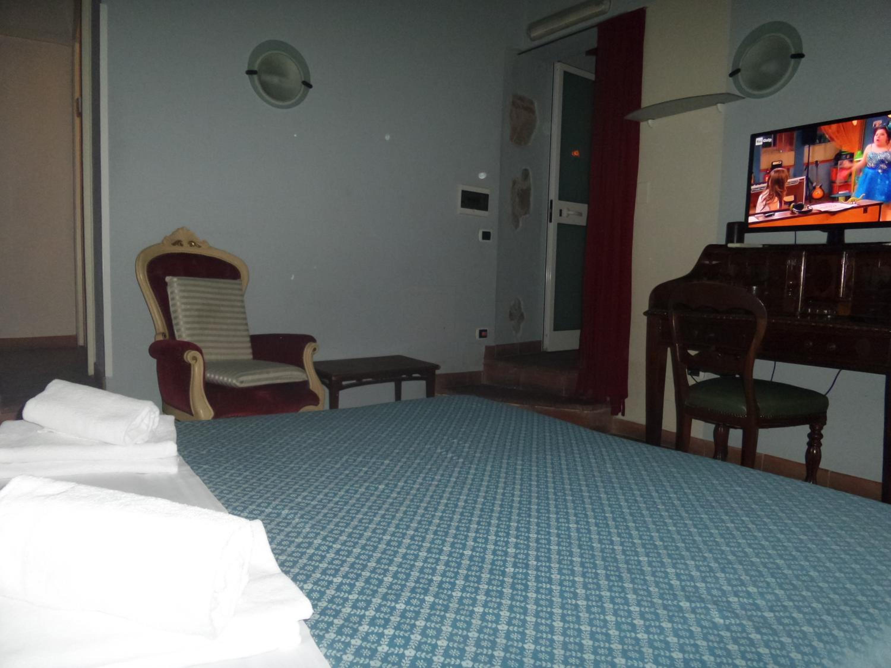 Superior Double Room - Photo 4